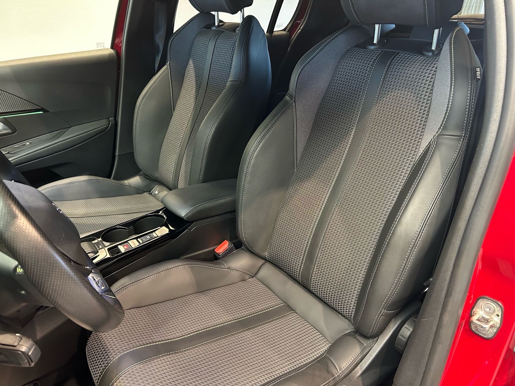 Billede af Peugeot e-208 EL GT 136HK 5d Aut.