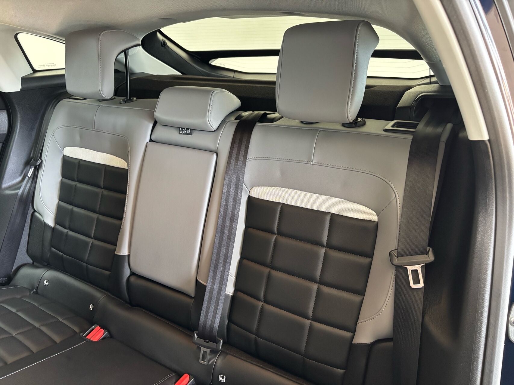 Billede af Citroën e-C4 EL Max 156HK 5d Aut.