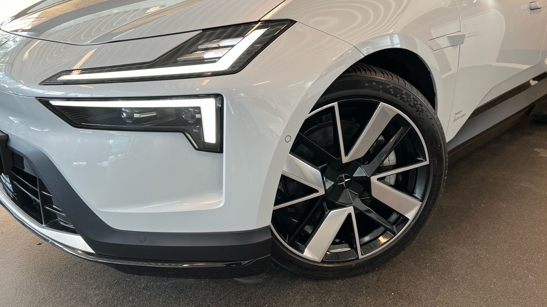 Billede af Polestar 4 EL LRDM AWD 544HK 5d Aut.