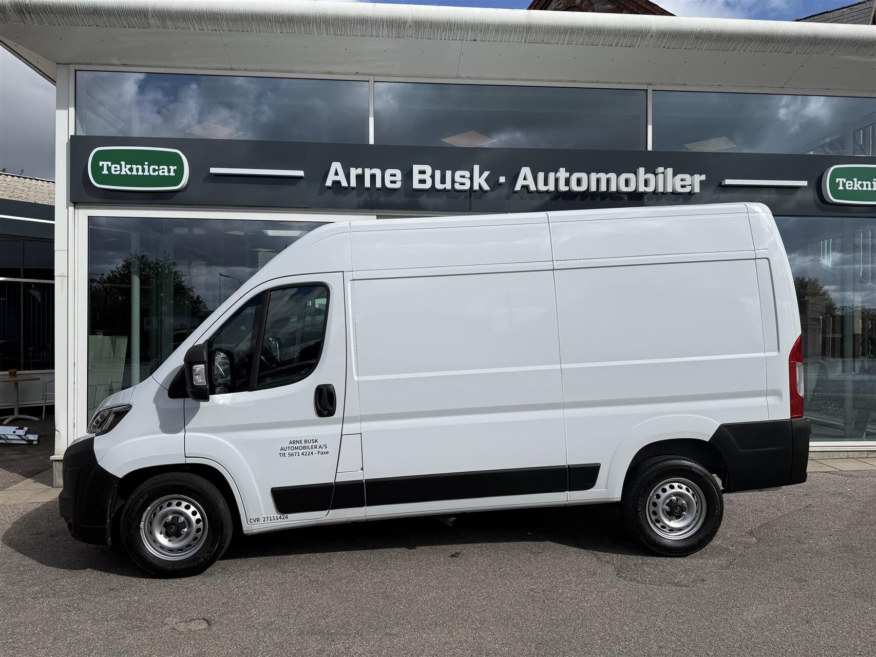 Billede af Citroën Jumper 35 L2H2 2,2 Blue HDi Masterline EAT8 180HK Van 8g Aut.