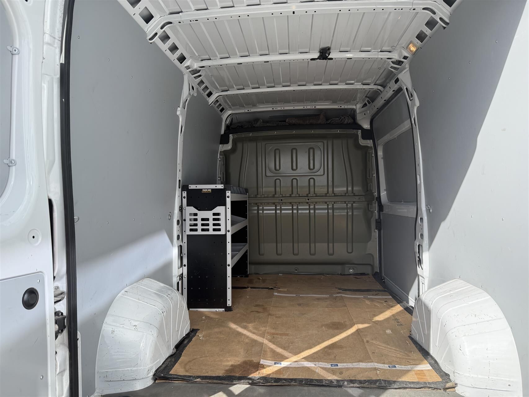Billede af Citroën Jumper 35 L2H2 2,2 Blue HDi Masterline EAT8 180HK Van 8g Aut.