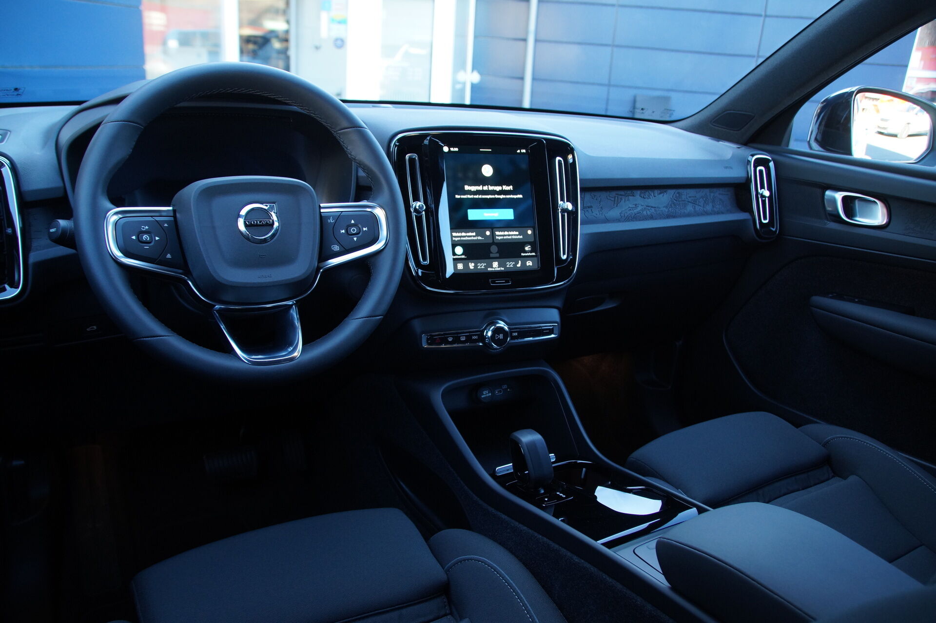 Billede af Volvo XC40 Recharge Extended Range Core 252HK 5d Aut. 