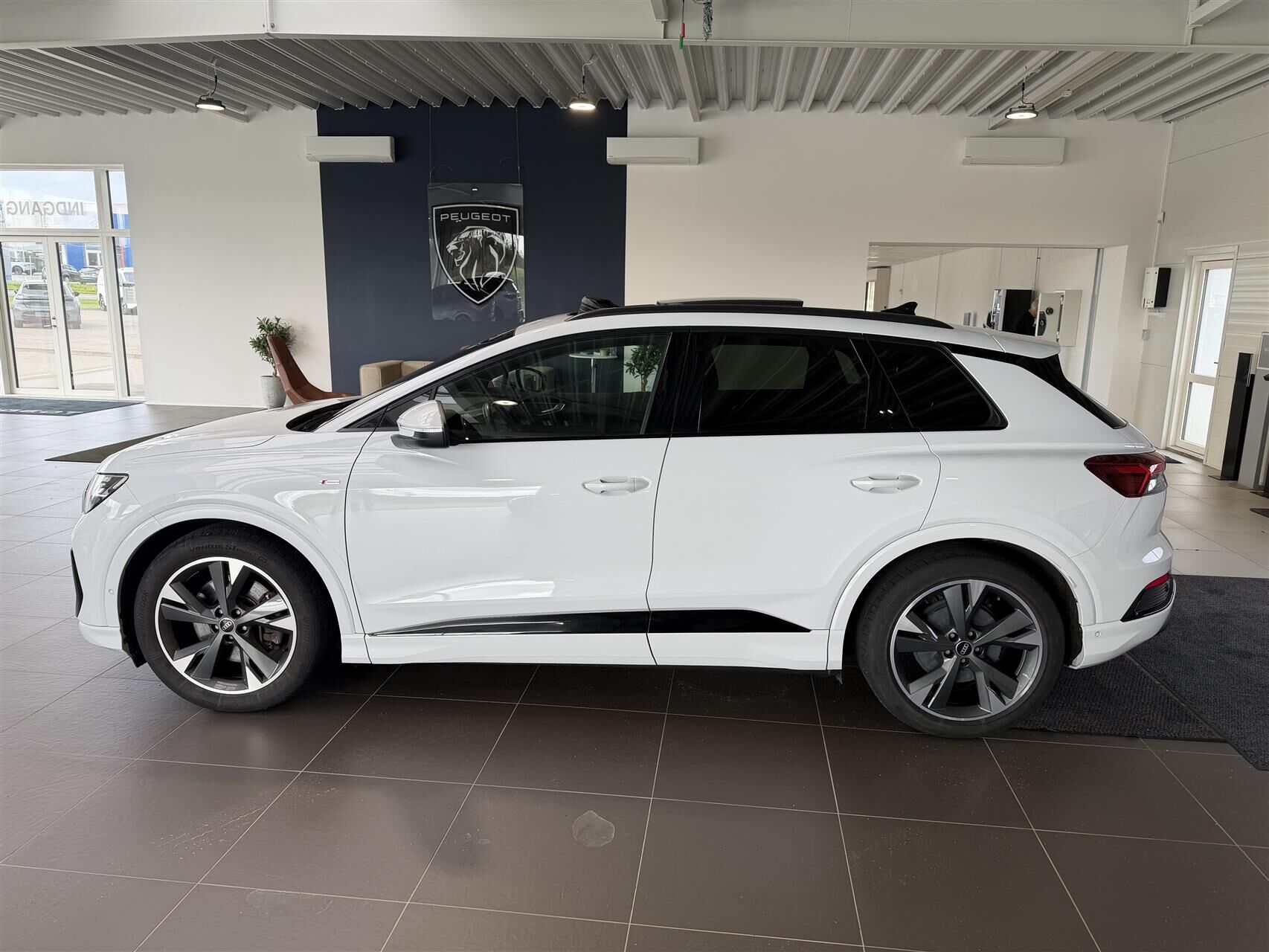 Billede af Audi Q4 50 E-tron Attitude Quattro 299HK 5d Aut.