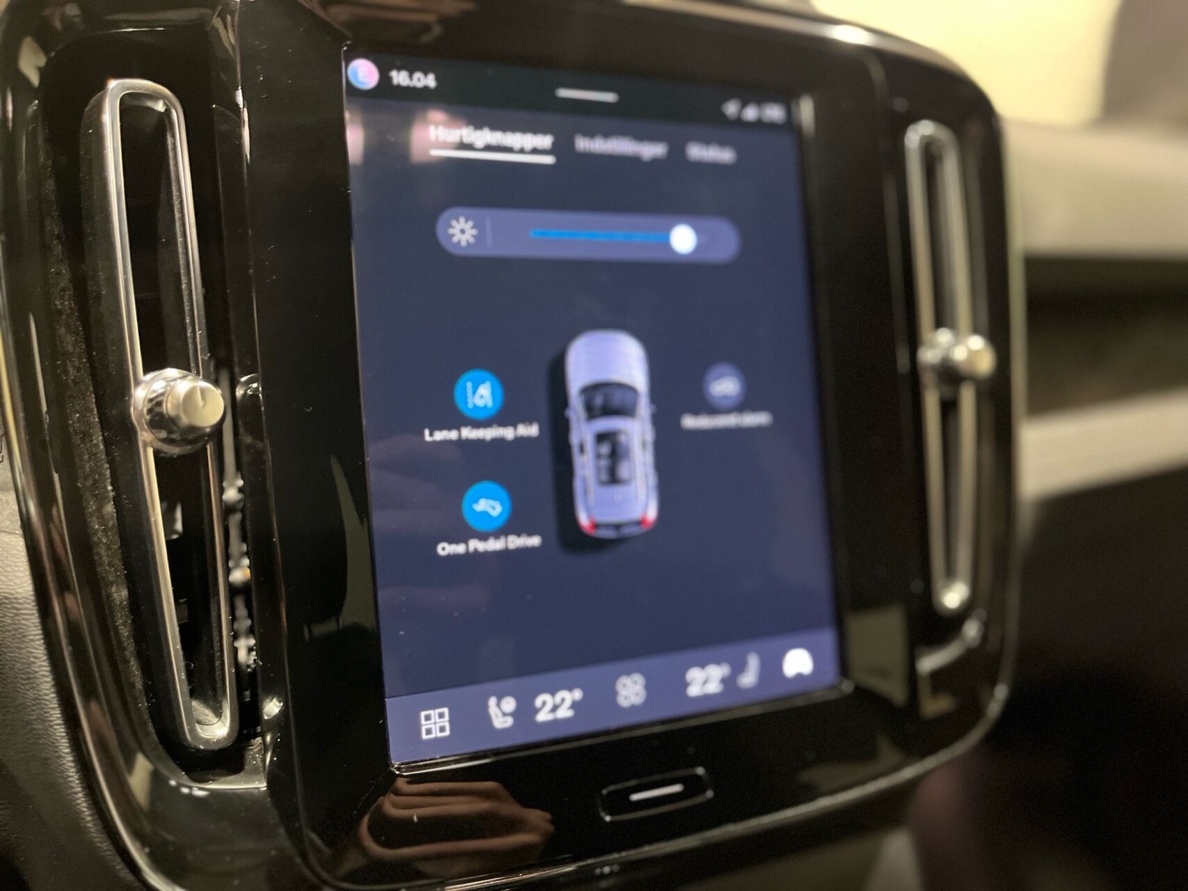Billede af Volvo XC40 Recharge Twin Plus AWD 408HK 5d Aut.