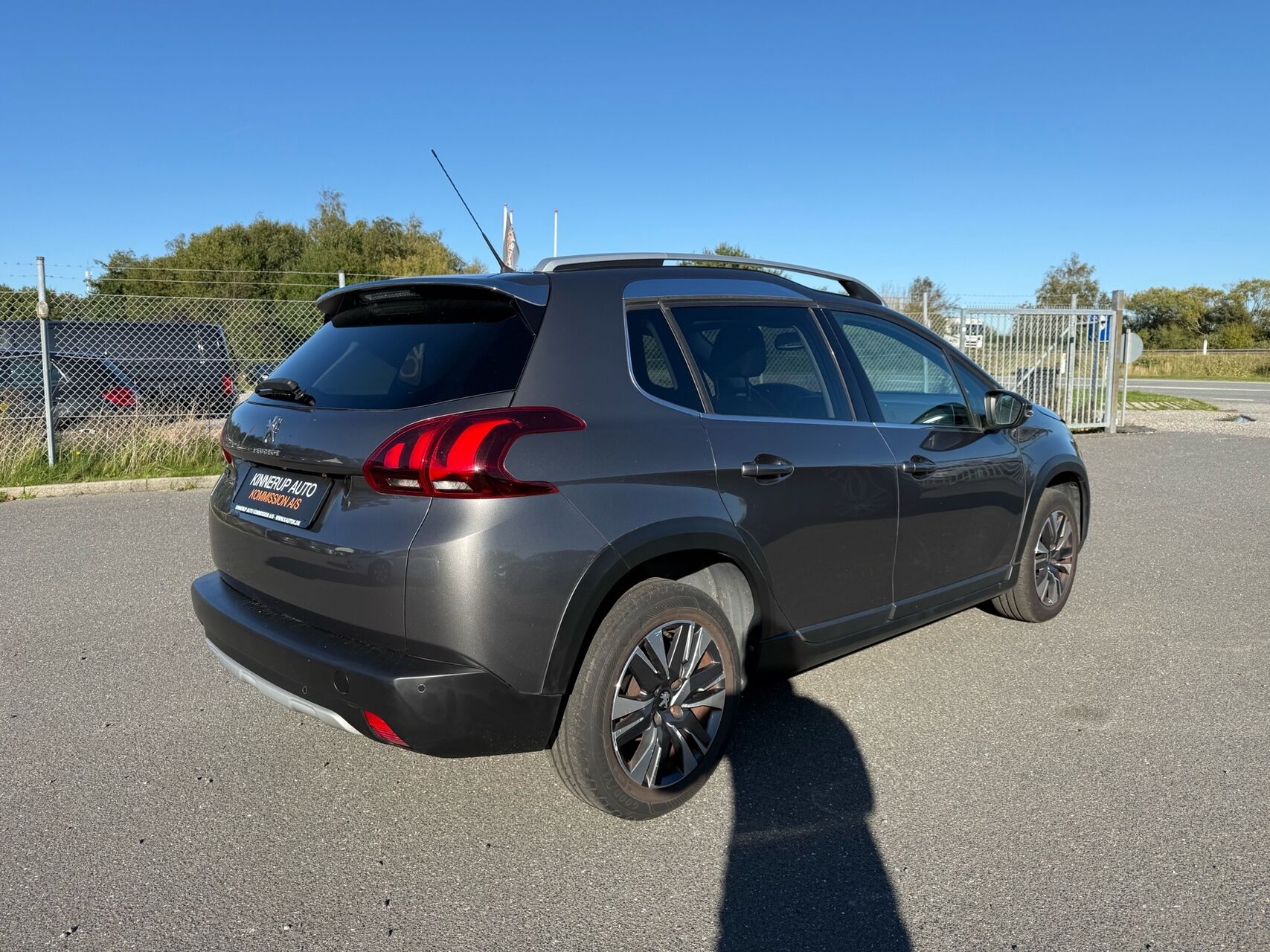 Billede af Peugeot 2008 1,2 e-THP Allure EAT6 110HK 5d 6g Aut.