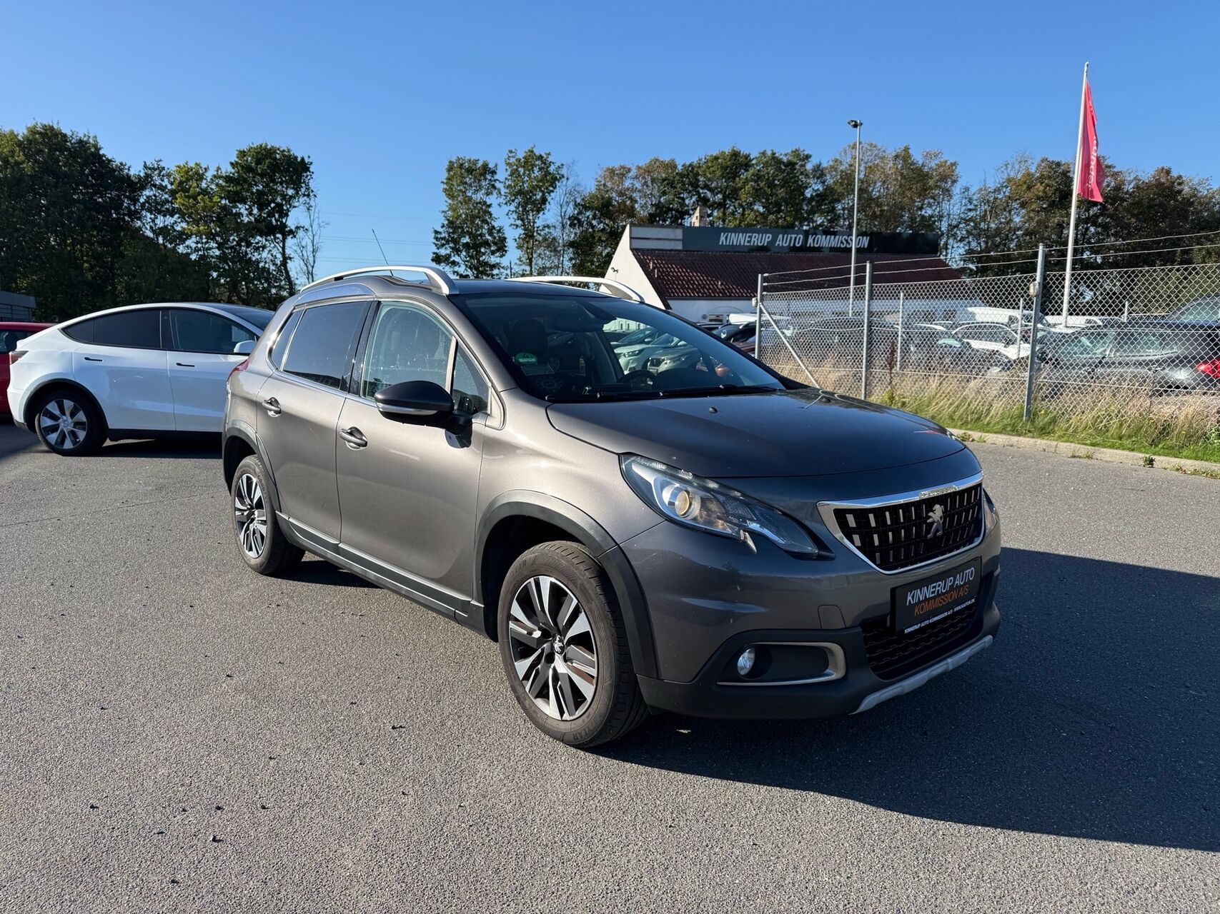 Billede af Peugeot 2008 1,2 e-THP Allure EAT6 110HK 5d 6g Aut.