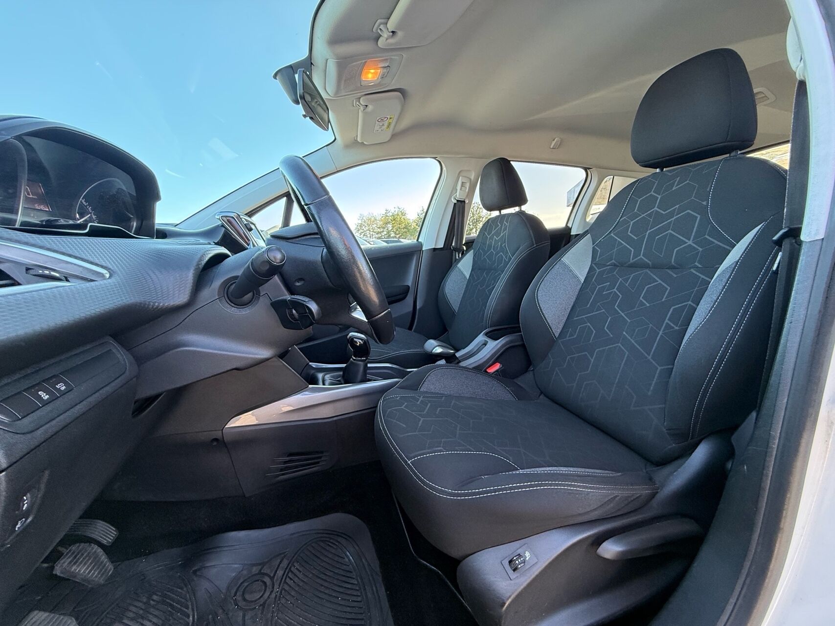 Billede af Peugeot 2008 1,6 BlueHDi Chili 100HK