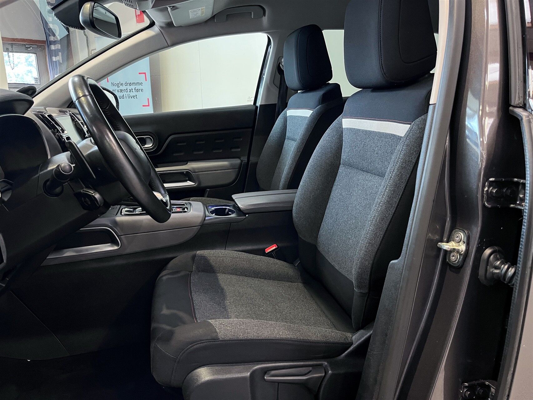 Billede af Citroën C5 Aircross 1,5 Blue HDi Platinum EAT8 start/stop 130HK 5d 8g Aut.