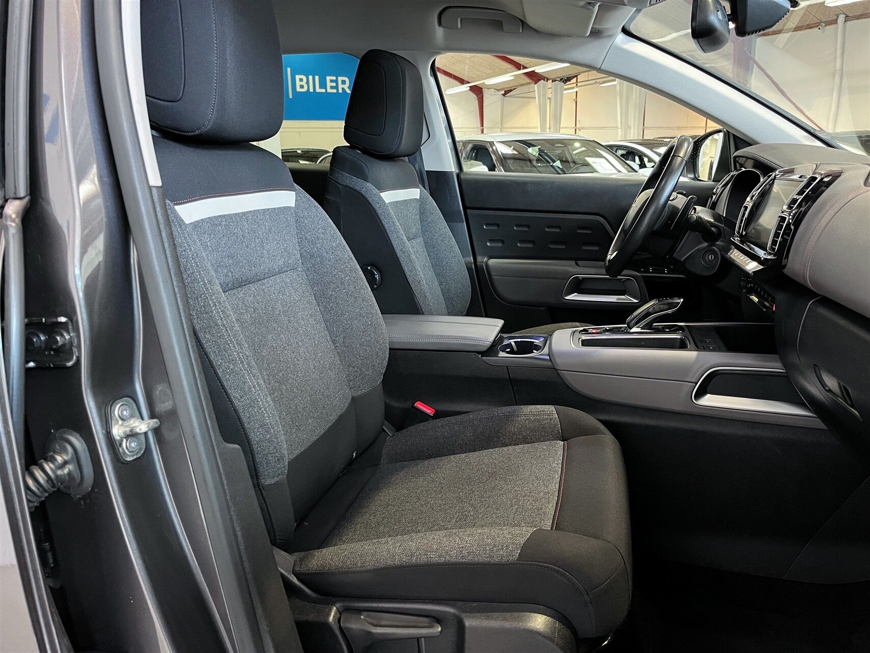Billede af Citroën C5 Aircross 1,5 Blue HDi Platinum EAT8 start/stop 130HK 5d 8g Aut.