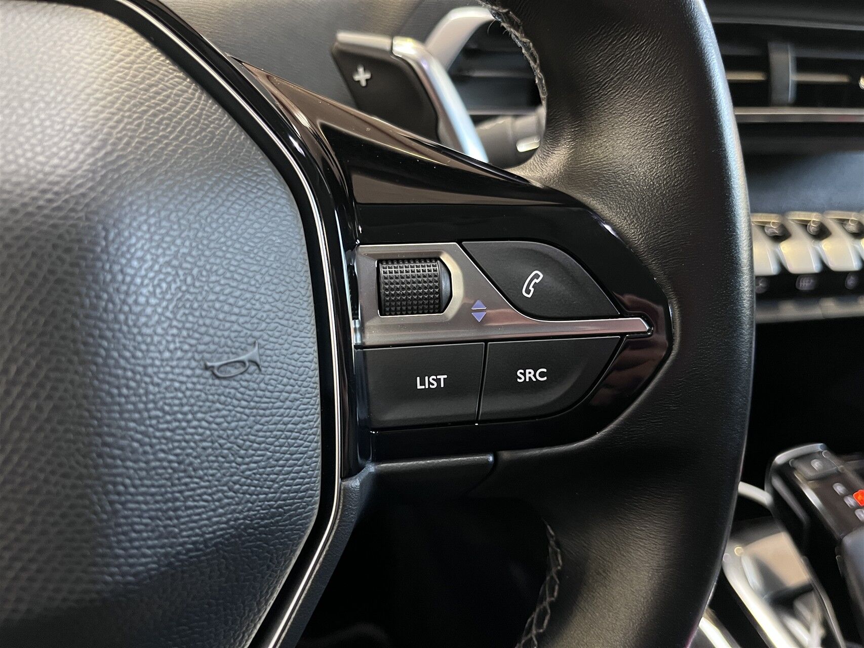 Billede af Peugeot 3008 1,6 PureTech  Plugin-hybrid Allure Pack EAT8 225HK 5d 8g Aut.