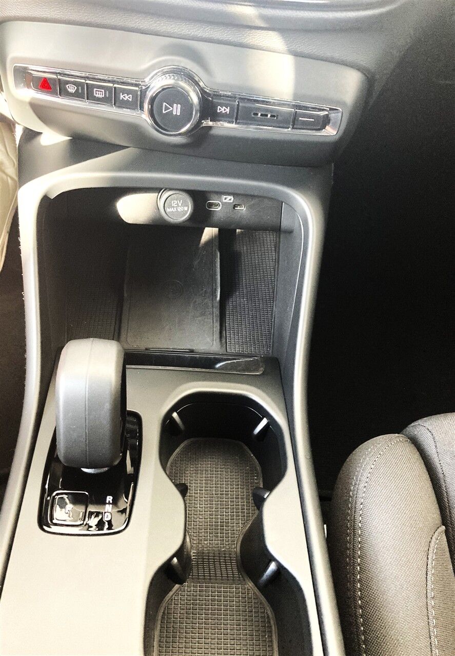 Billede af Volvo EX40 Single Motor Extended Range Black Edition 252HK 5d Aut.