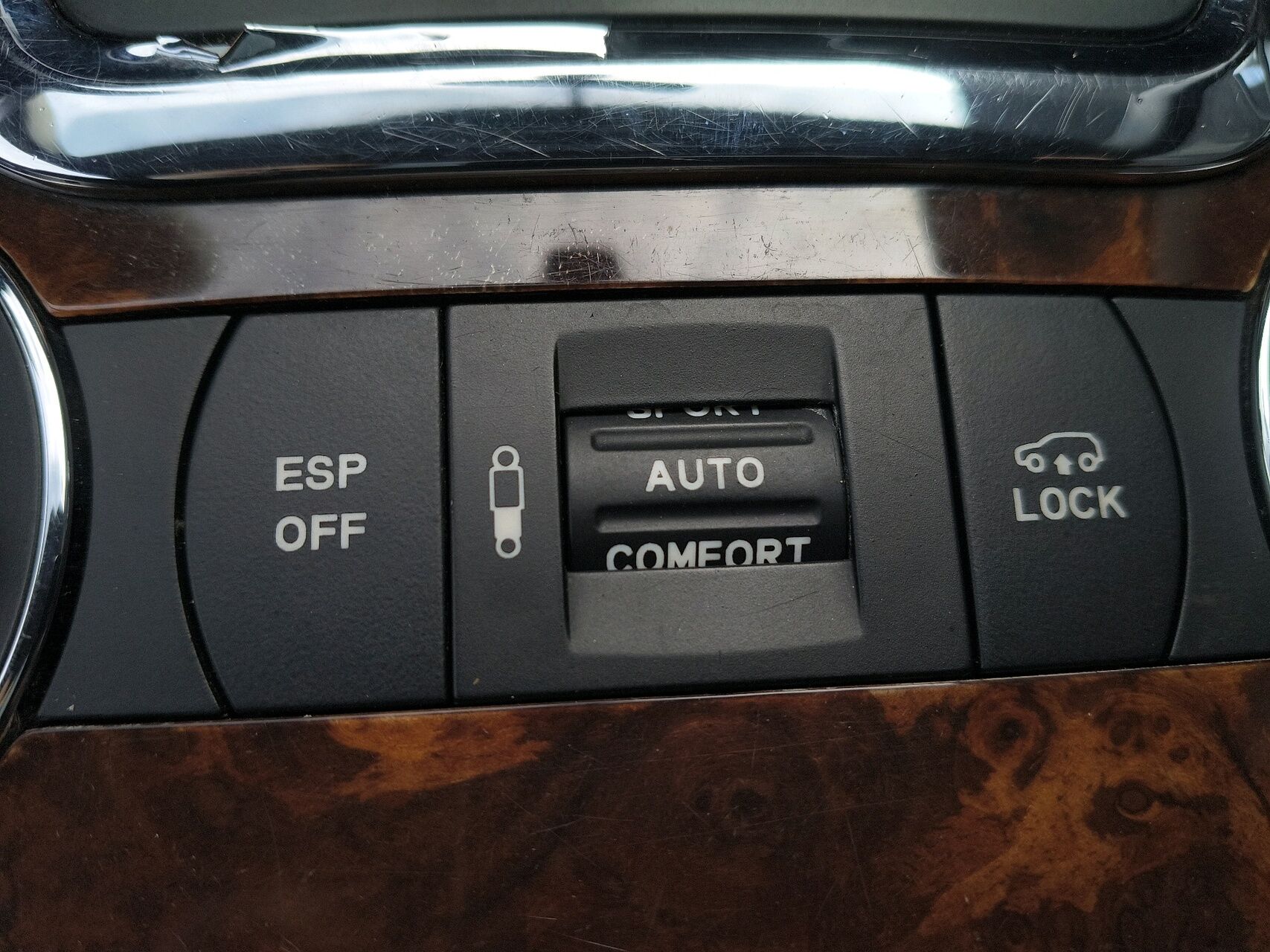 Billede af VW Touareg 3,0 TDI V6 DPF Basic Tiptr. 240HK 5d 6g Aut.