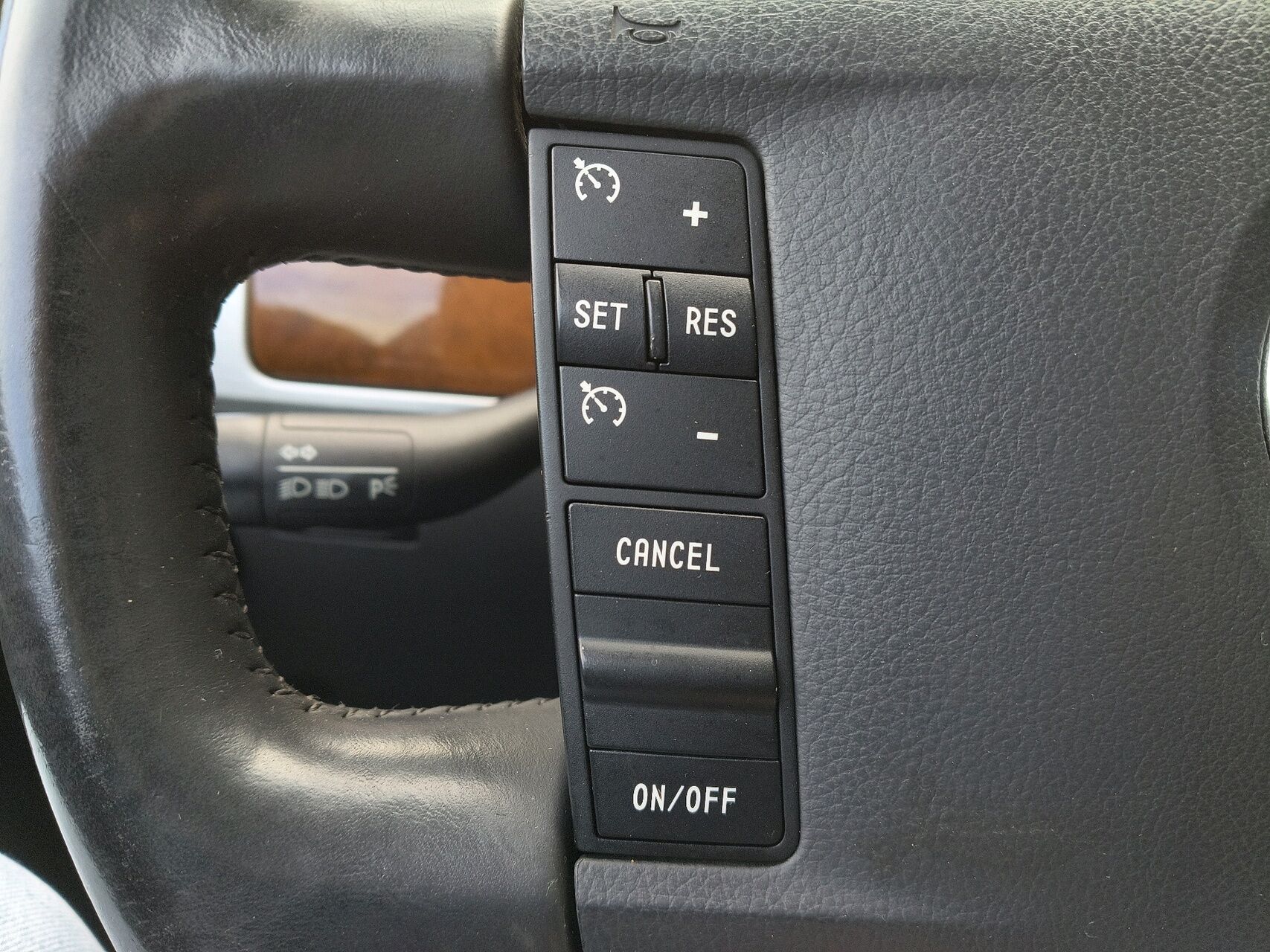 Billede af VW Touareg 3,0 TDI V6 DPF Basic Tiptr. 240HK 5d 6g Aut.