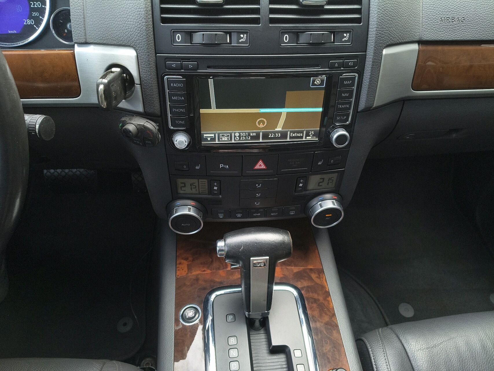 Billede af VW Touareg 3,0 TDI V6 DPF Basic Tiptr. 240HK 5d 6g Aut.