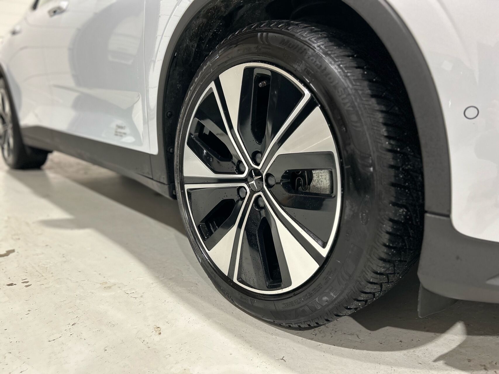 Billede af Polestar 2 EL Long Range Single motor Plus 231HK 5d Aut.