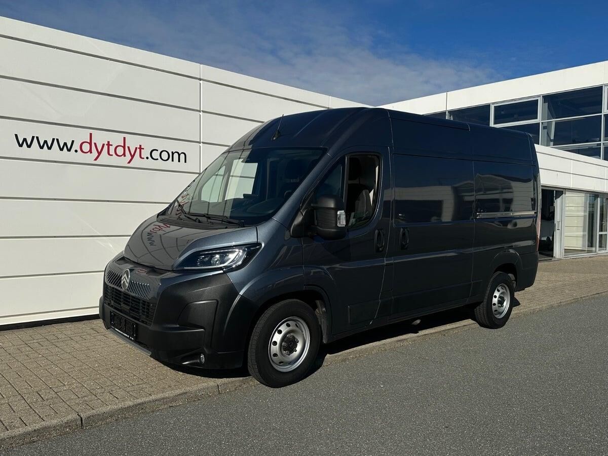 Billede af Citroën Jumper 35 L2H2 2,2 Blue HDi Masterline EAT8 180HK Van 8g Aut.