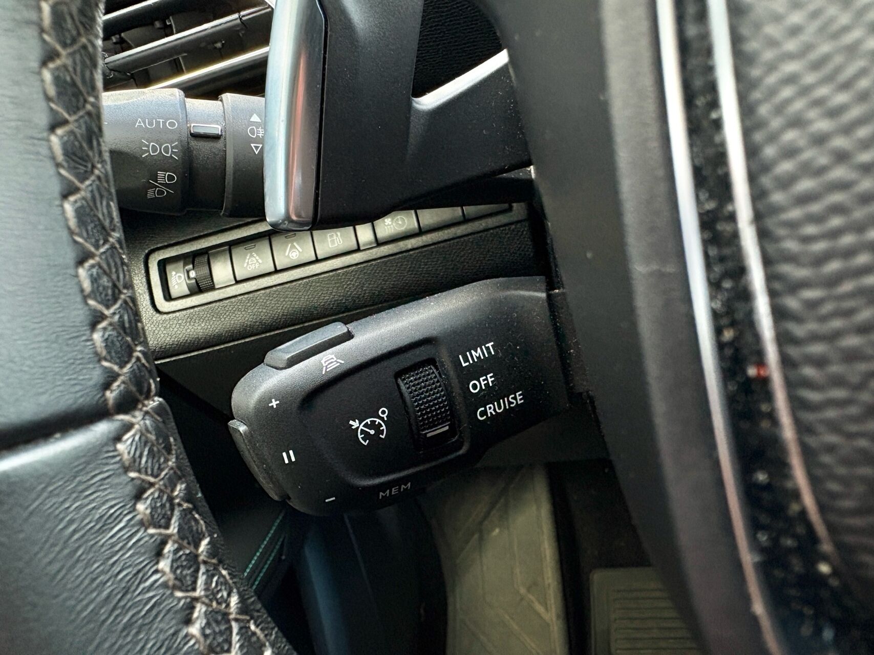 Billede af Peugeot 3008 1,6 PureTech  Plugin-hybrid First Selection EAT8 225HK 5d 8g Aut.