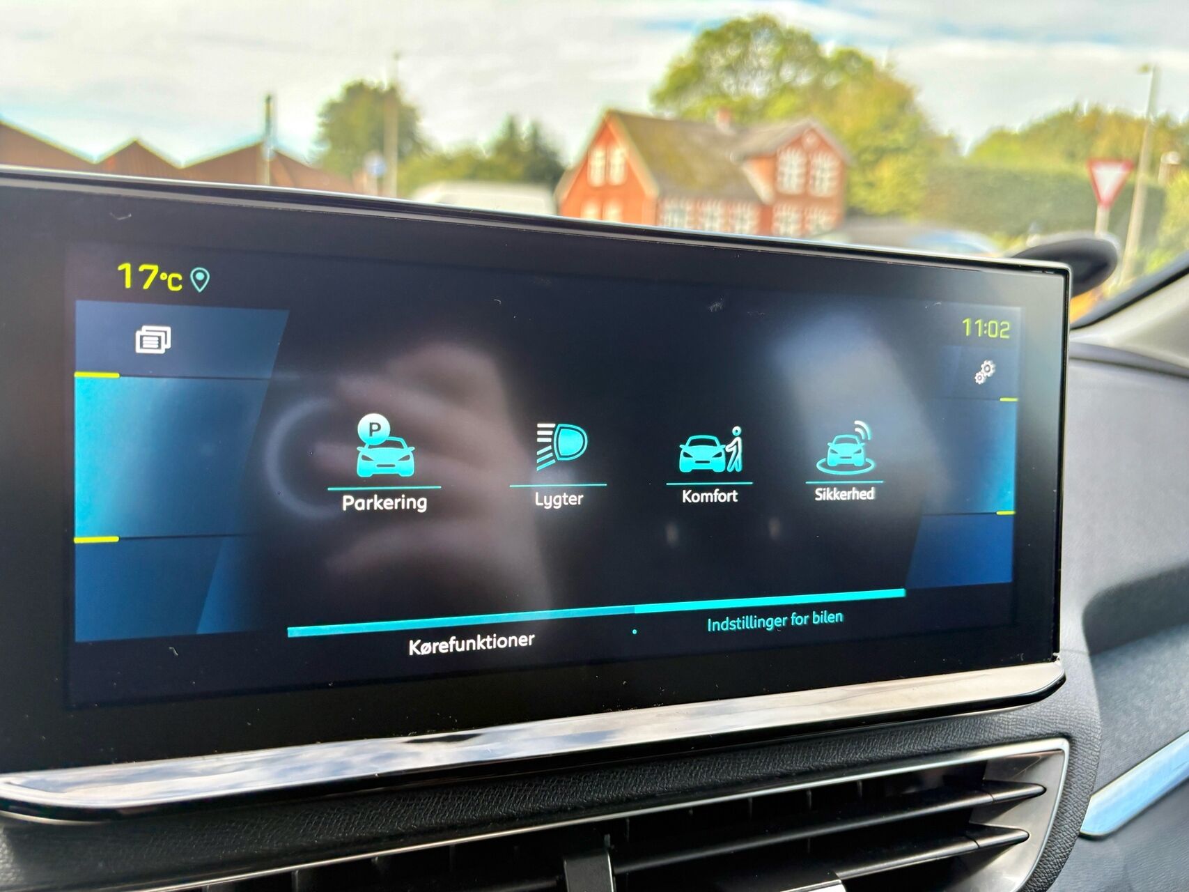 Billede af Peugeot 3008 1,6 PureTech  Plugin-hybrid First Selection EAT8 225HK 5d 8g Aut.