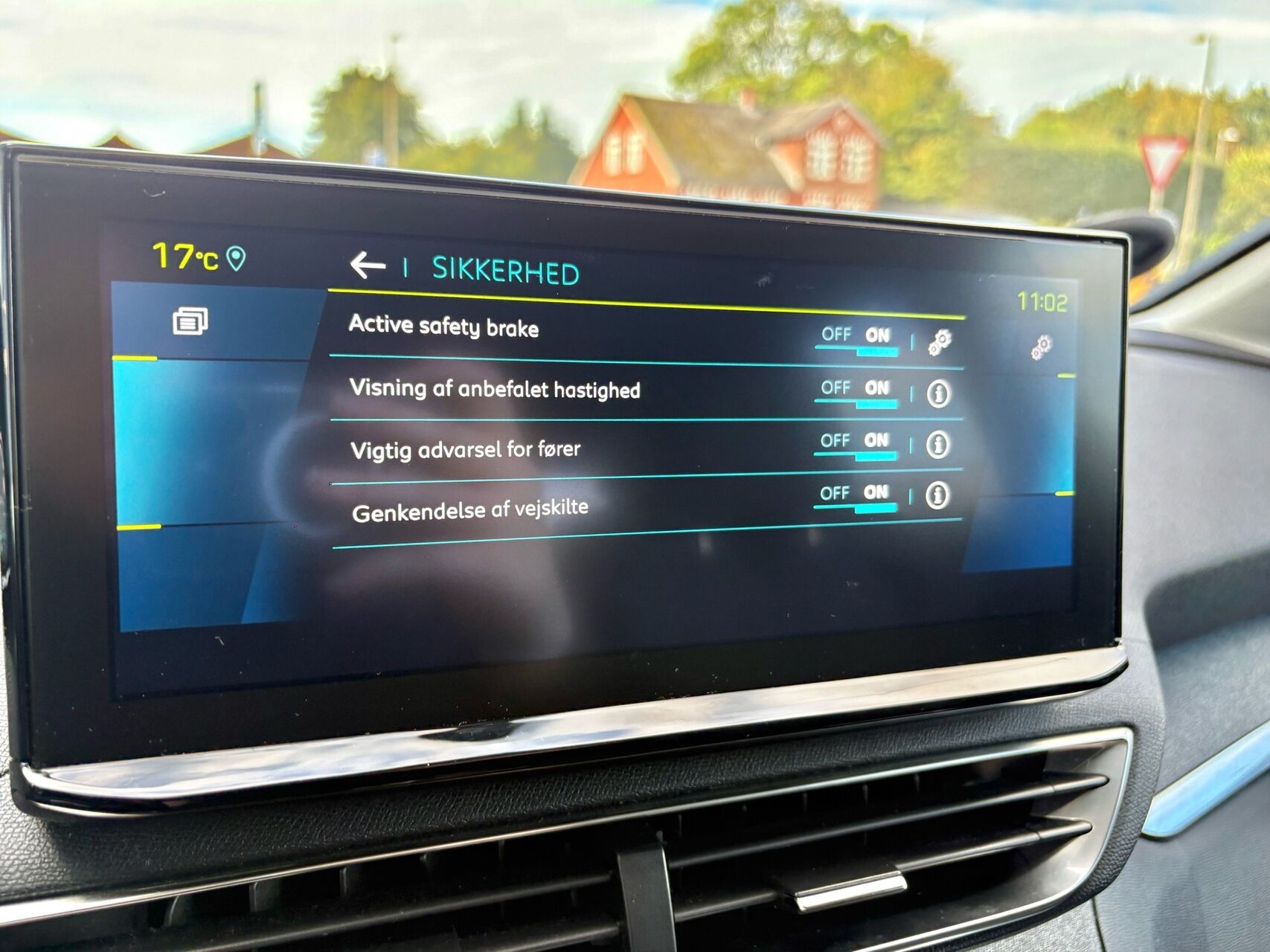 Billede af Peugeot 3008 1,6 PureTech  Plugin-hybrid First Selection EAT8 225HK 5d 8g Aut.
