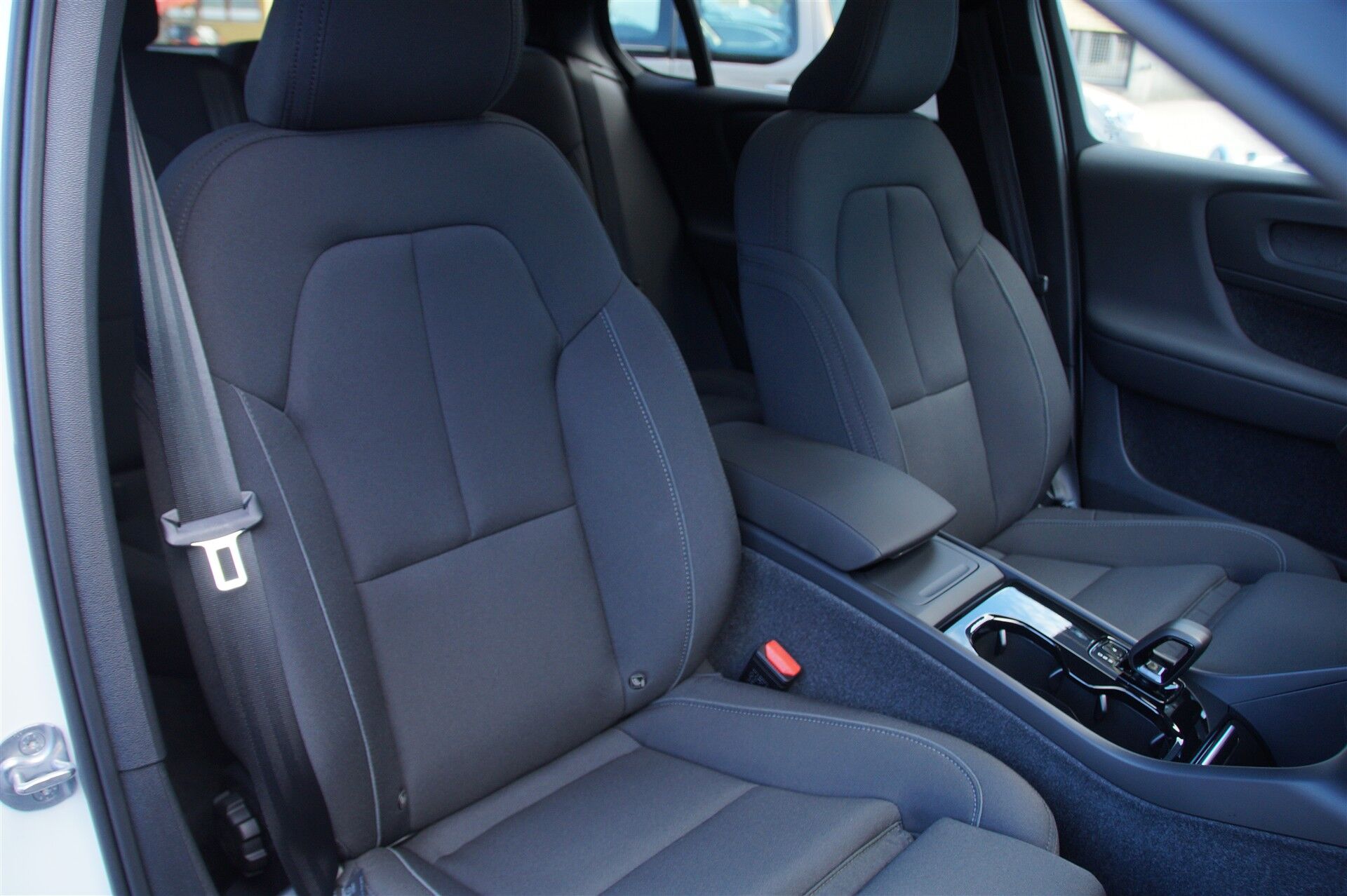 Billede af Volvo C40 Recharge Extended Range Core 252HK 5d Aut. 
