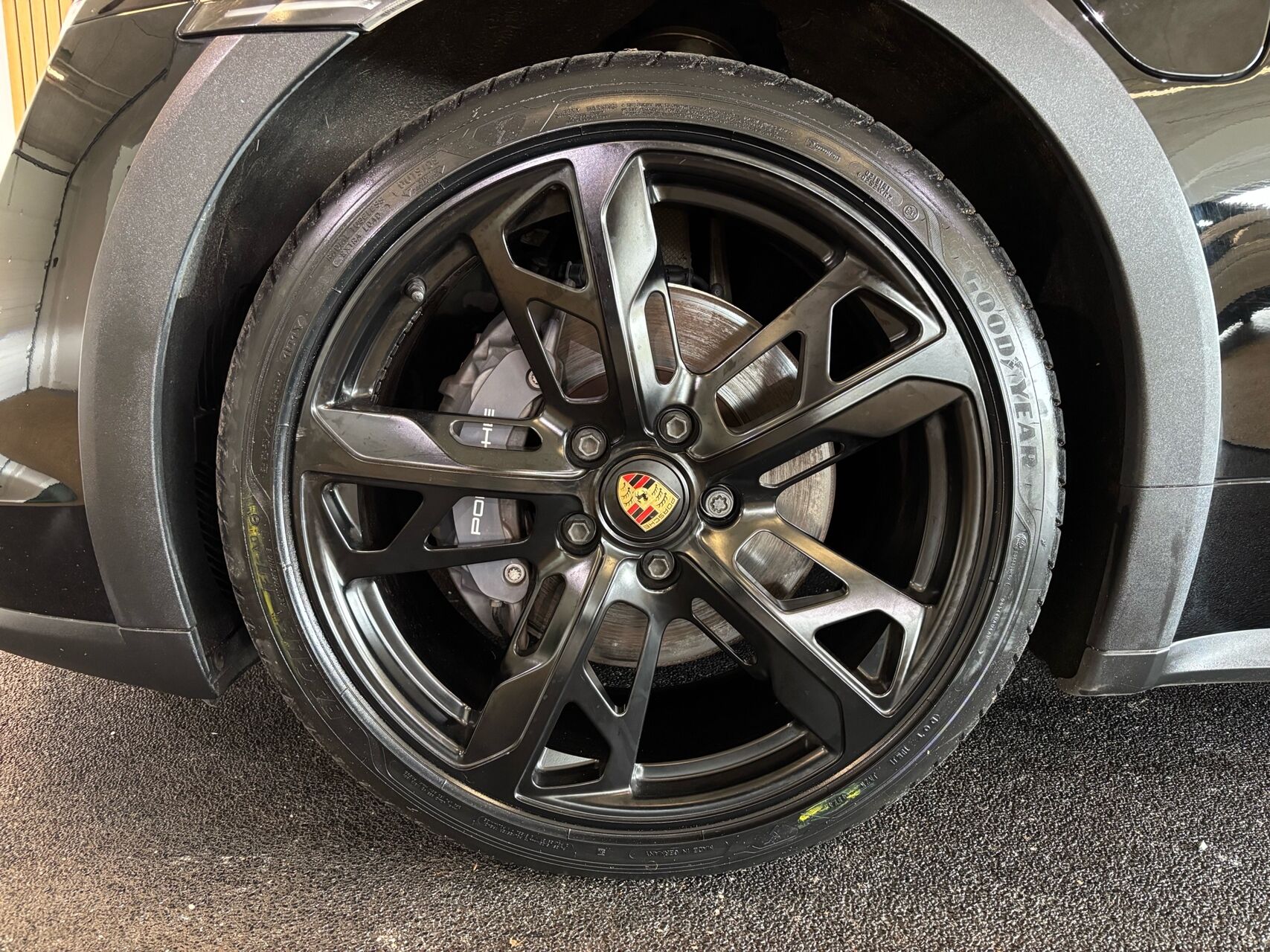 Billede af Porsche Taycan Sport Turismo EL 381HK Stc Aut.