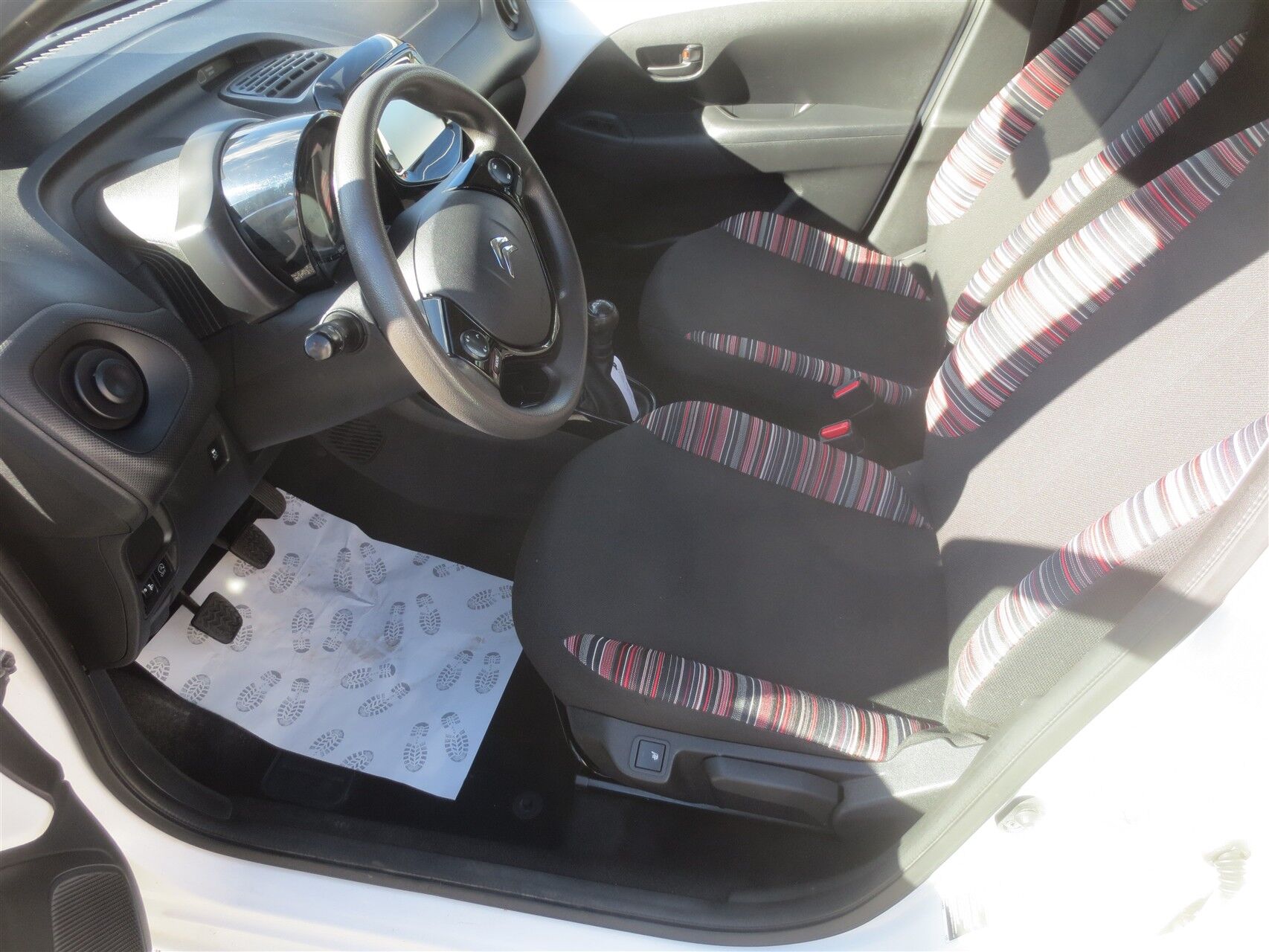 Billede af Citroën C1 1,0 VTi Sportline 72HK 5d
