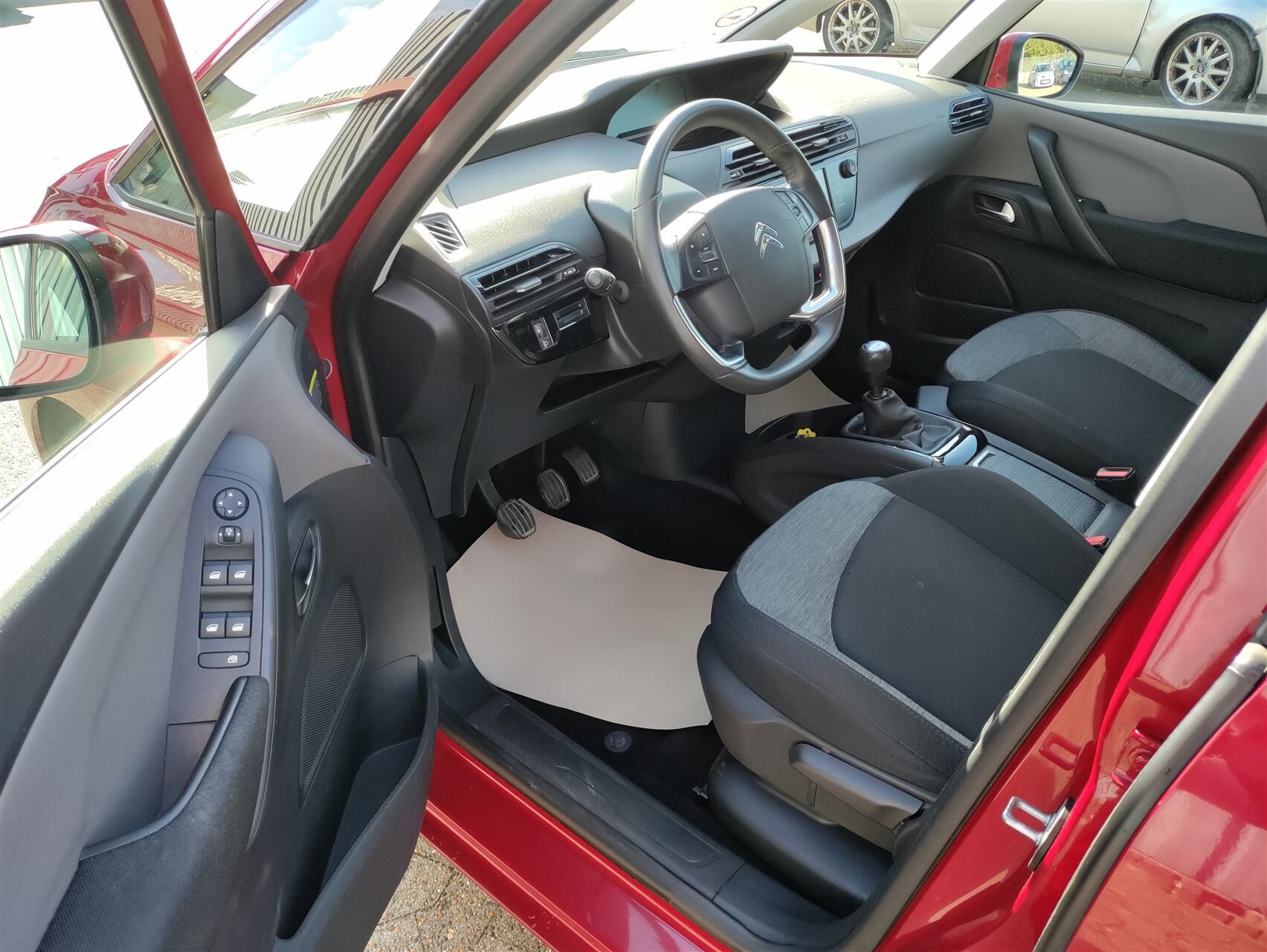 Billede af Citroën C4 SpaceTourer 1,2 PureTech Iconic start/stop 130HK