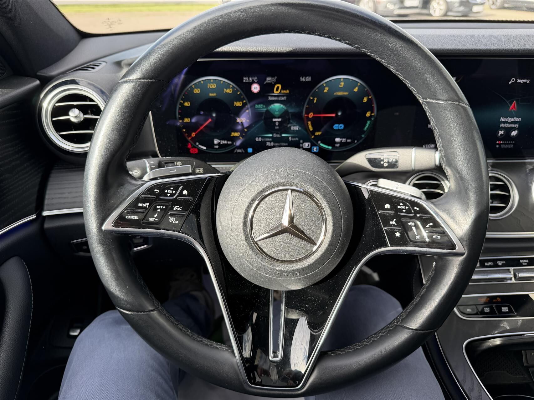 Billede af Mercedes-Benz E300 de T 2,0 Plugin-hybrid 9G-Tronic 306HK Stc Aut.