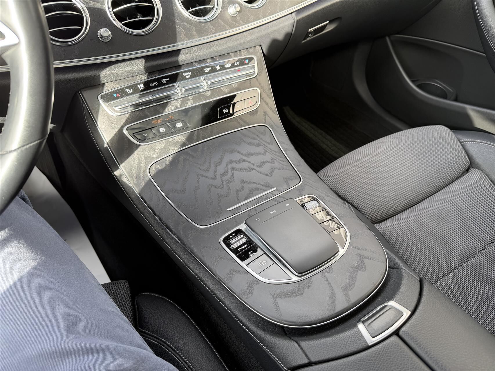 Billede af Mercedes-Benz E300 de T 2,0 Plugin-hybrid 9G-Tronic 306HK Stc Aut.
