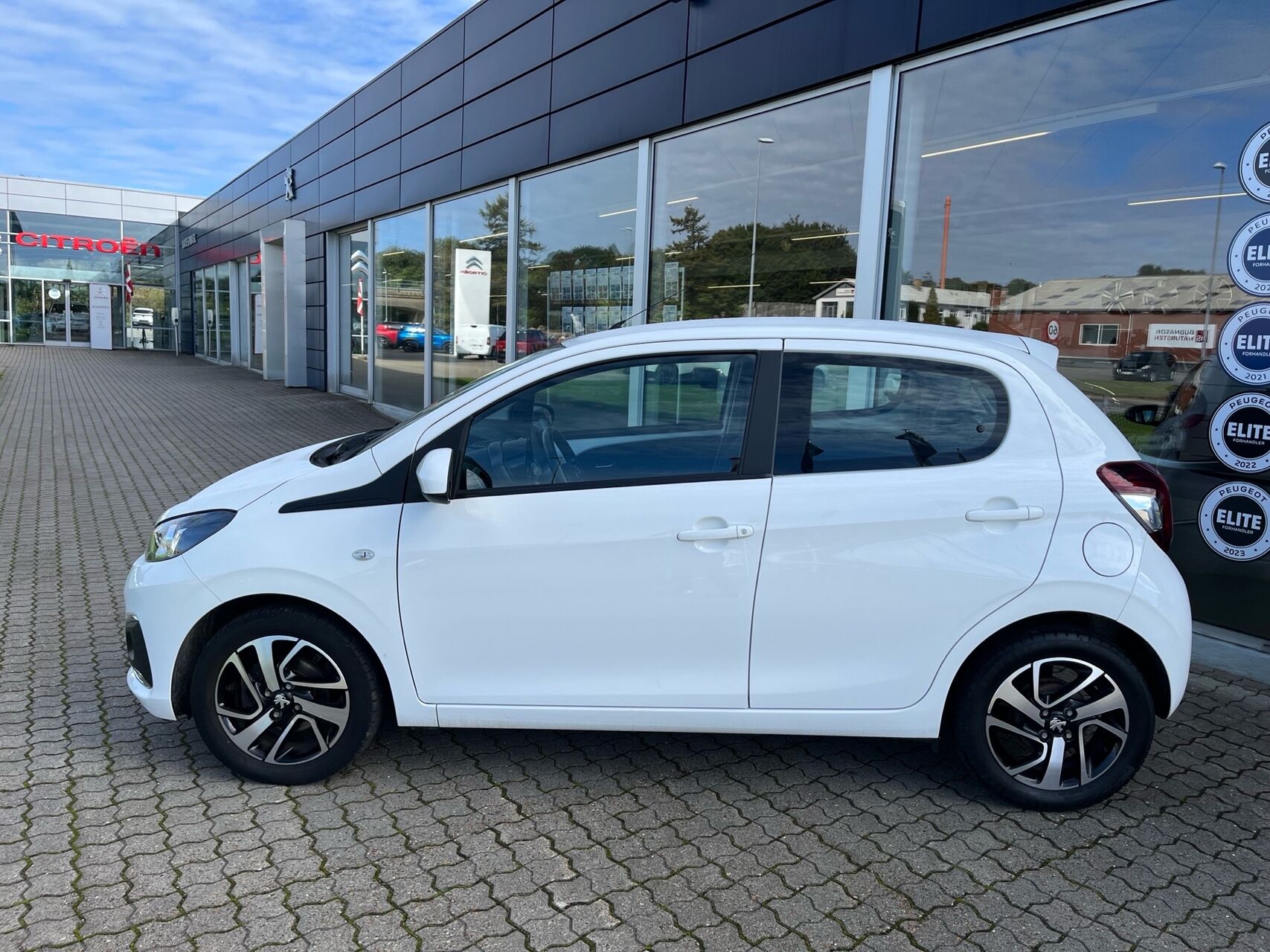 Billede af Peugeot 108 1,0 e-Vti Allure+ 72HK 5d