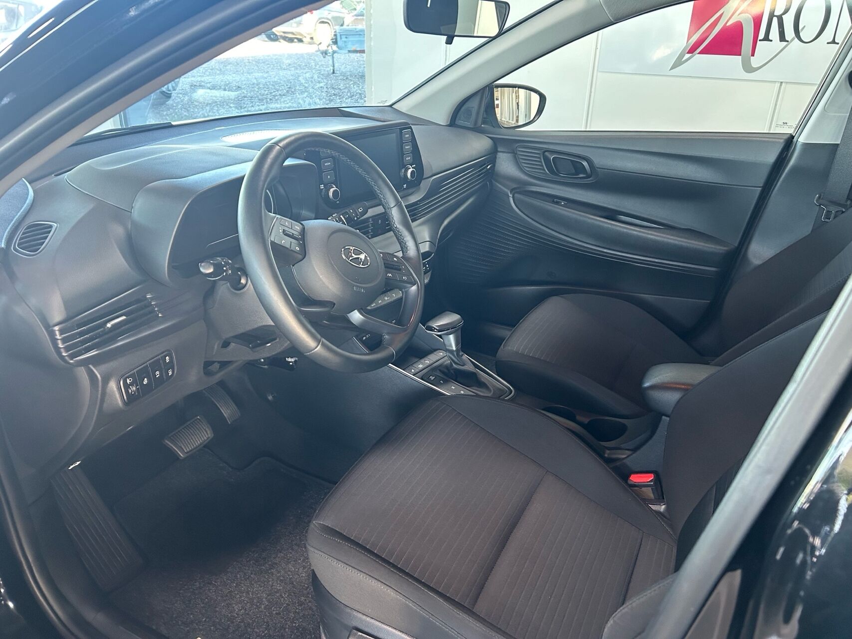 Billede af Hyundai i20 1,0 T-GDI Essential Komfort DCT 100HK 5d 7g Aut.