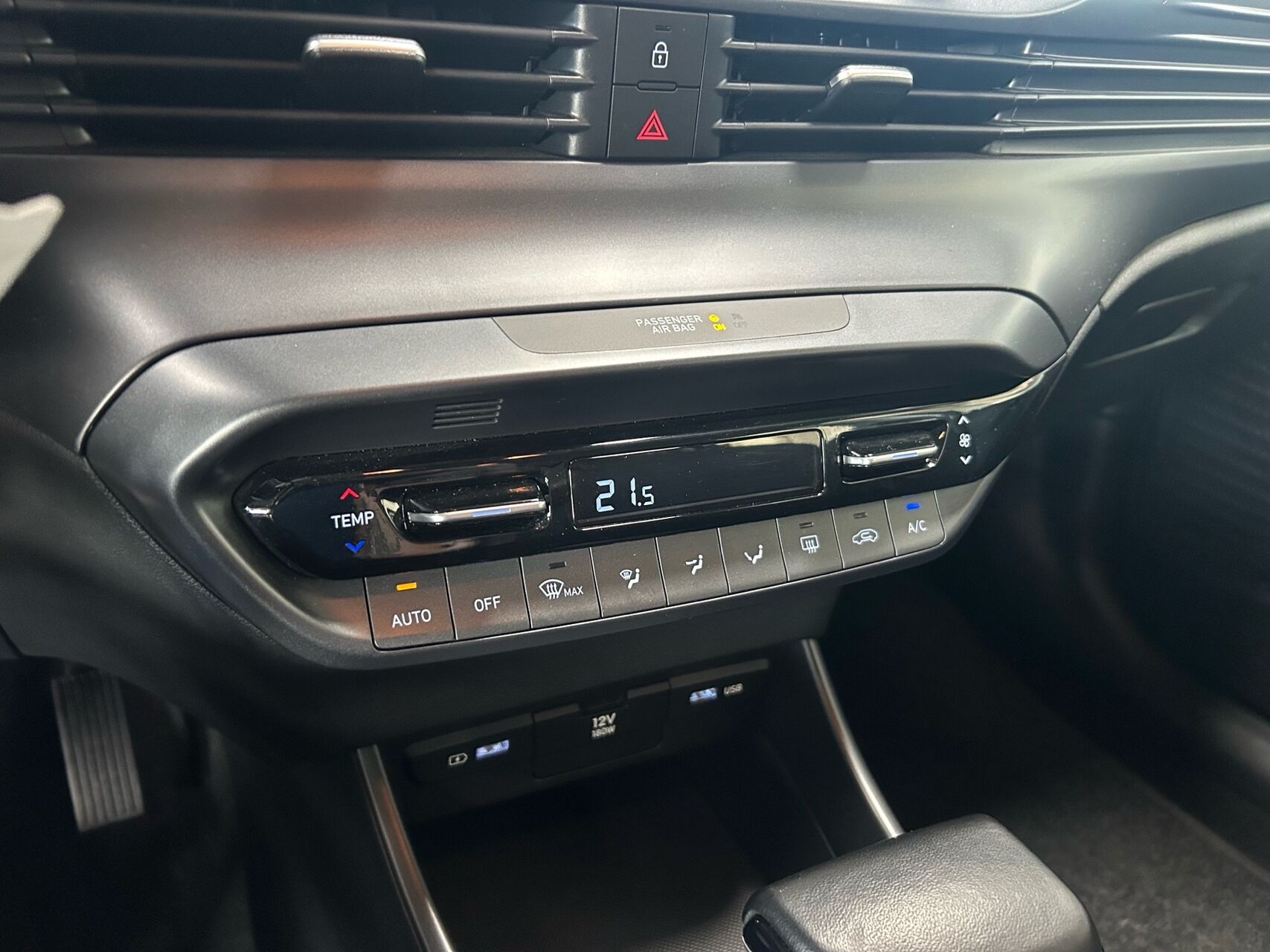 Billede af Hyundai i20 1,0 T-GDI Essential Komfort DCT 100HK 5d 7g Aut.