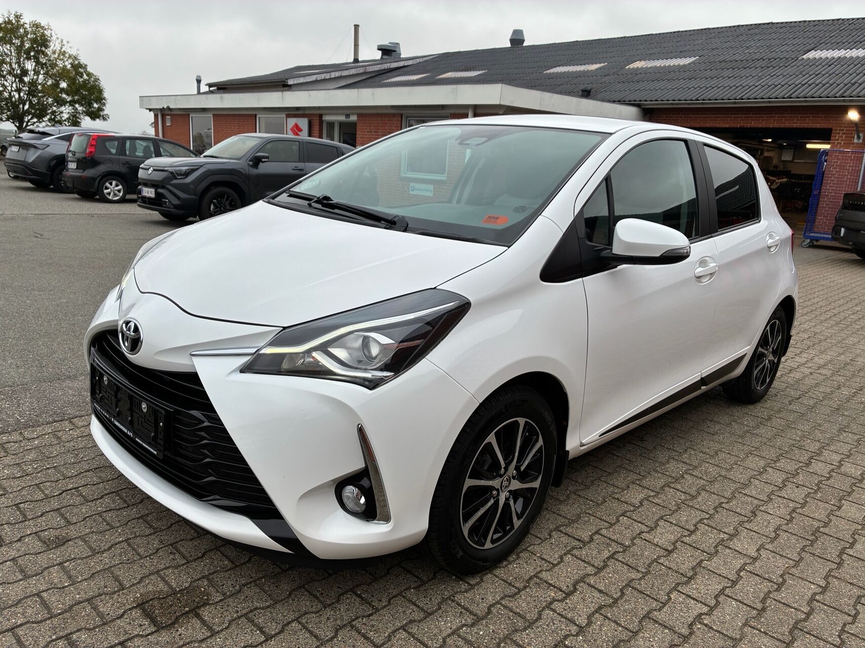 Billede af Toyota Yaris 1,5 VVT-I T2 Limited 111HK 5d 6g