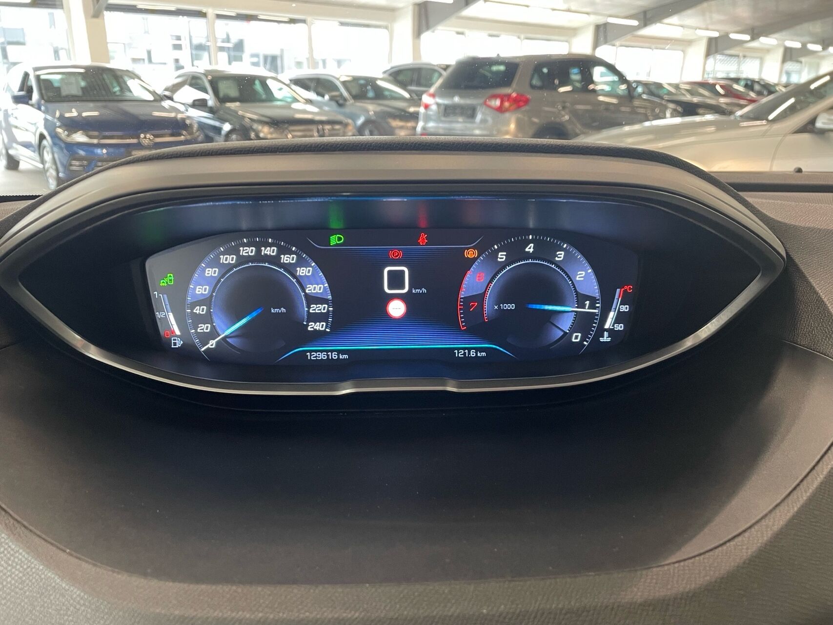 Billede af Peugeot 3008 1,2 e-THP Allure 130HK 5d 6g