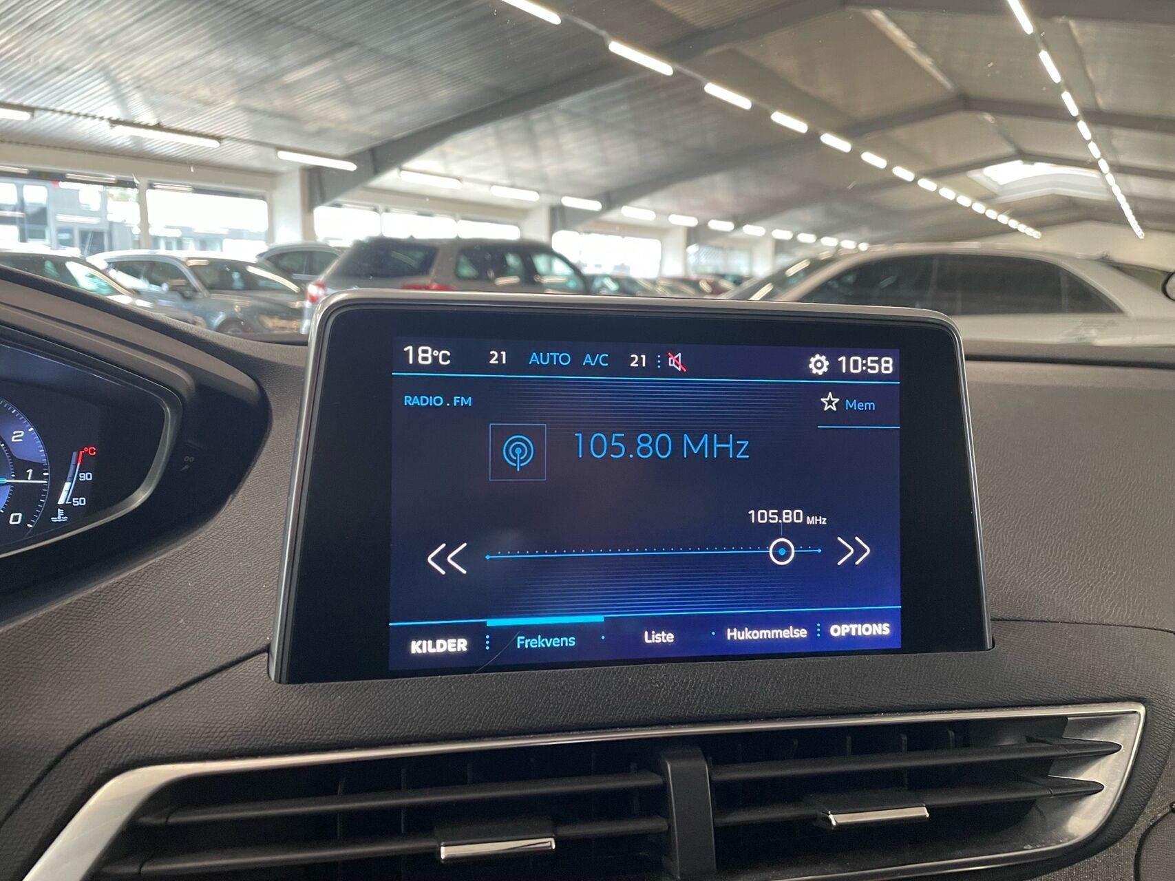 Billede af Peugeot 3008 1,2 e-THP Allure 130HK 5d 6g
