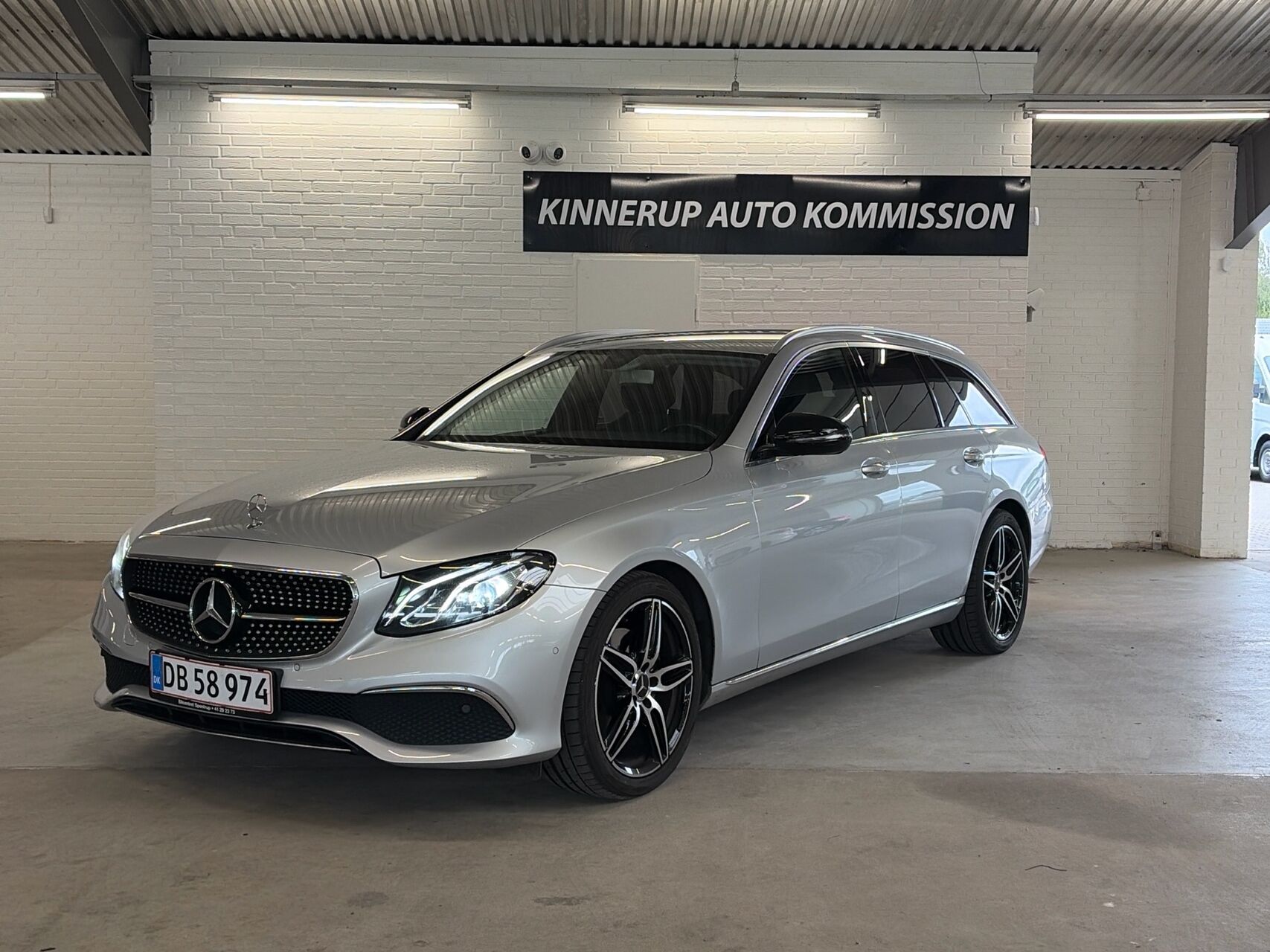 Billede af Mercedes-Benz E300 d T 2,0 CDI Avantgarde 9G-Tronic 245HK Stc Aut.