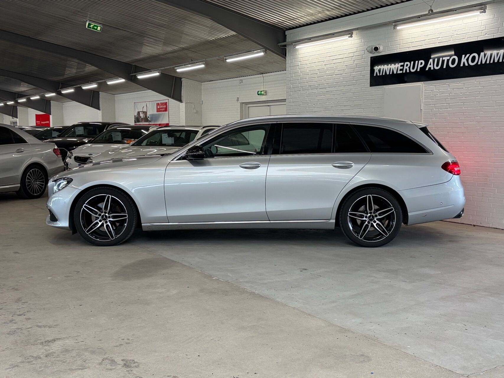 Billede af Mercedes-Benz E300 d T 2,0 CDI Avantgarde 9G-Tronic 245HK Stc Aut.