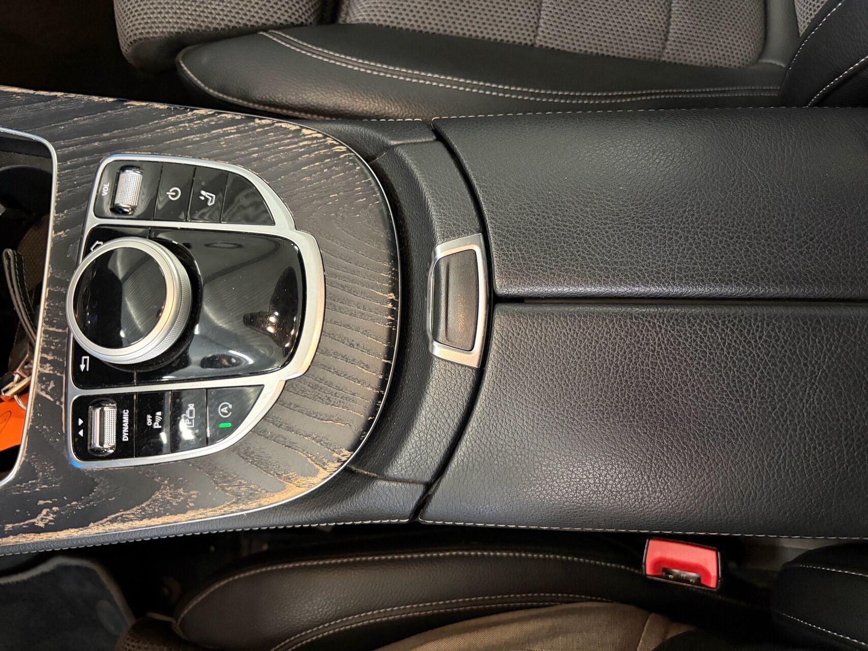 Billede af Mercedes-Benz E300 d T 2,0 CDI Avantgarde 9G-Tronic 245HK Stc Aut.