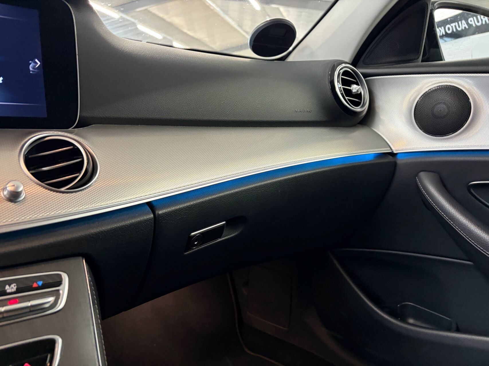Billede af Mercedes-Benz E300 d T 2,0 CDI Avantgarde 9G-Tronic 245HK Stc Aut.