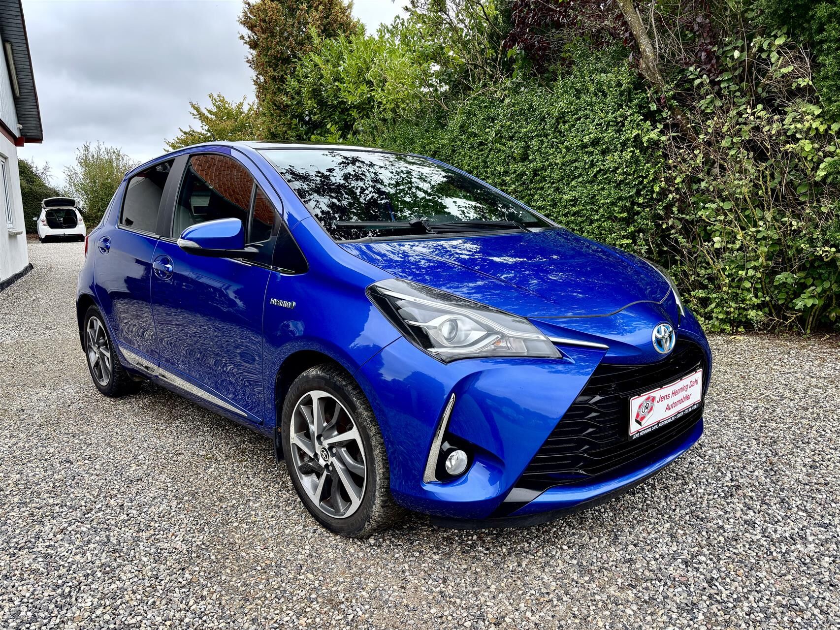 Billede af Toyota Yaris 1,5 Hybrid H3 Smartpakke E-CVT 100HK 5d Trinl. Gear
