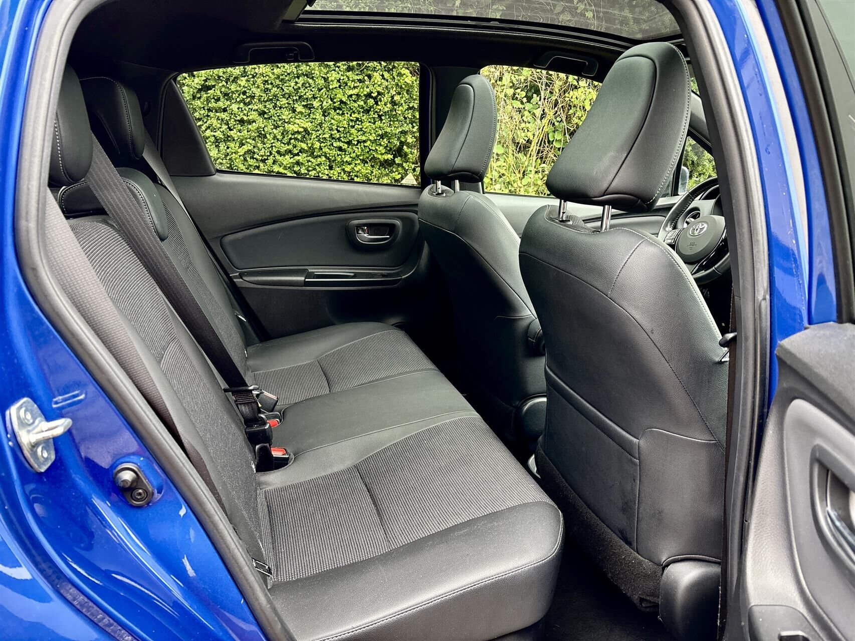 Billede af Toyota Yaris 1,5 Hybrid H3 Smartpakke E-CVT 100HK 5d Trinl. Gear