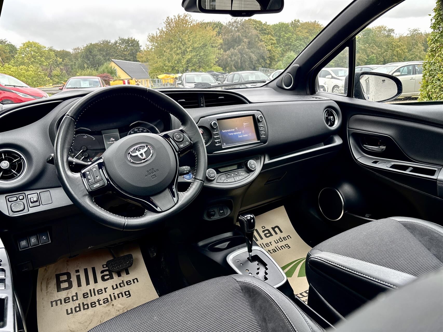 Billede af Toyota Yaris 1,5 Hybrid H3 Smartpakke E-CVT 100HK 5d Trinl. Gear