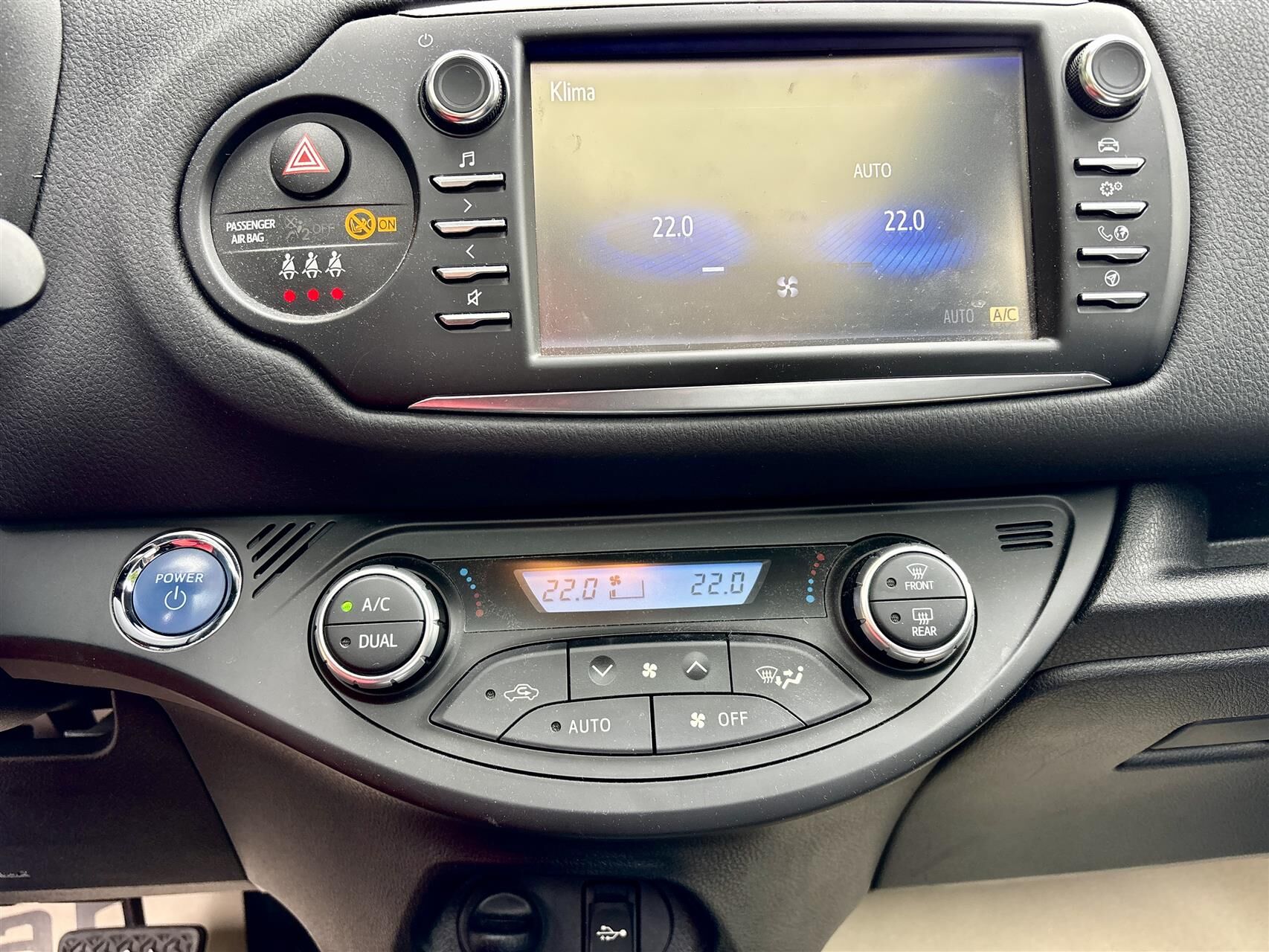 Billede af Toyota Yaris 1,5 Hybrid H3 Smartpakke E-CVT 100HK 5d Trinl. Gear
