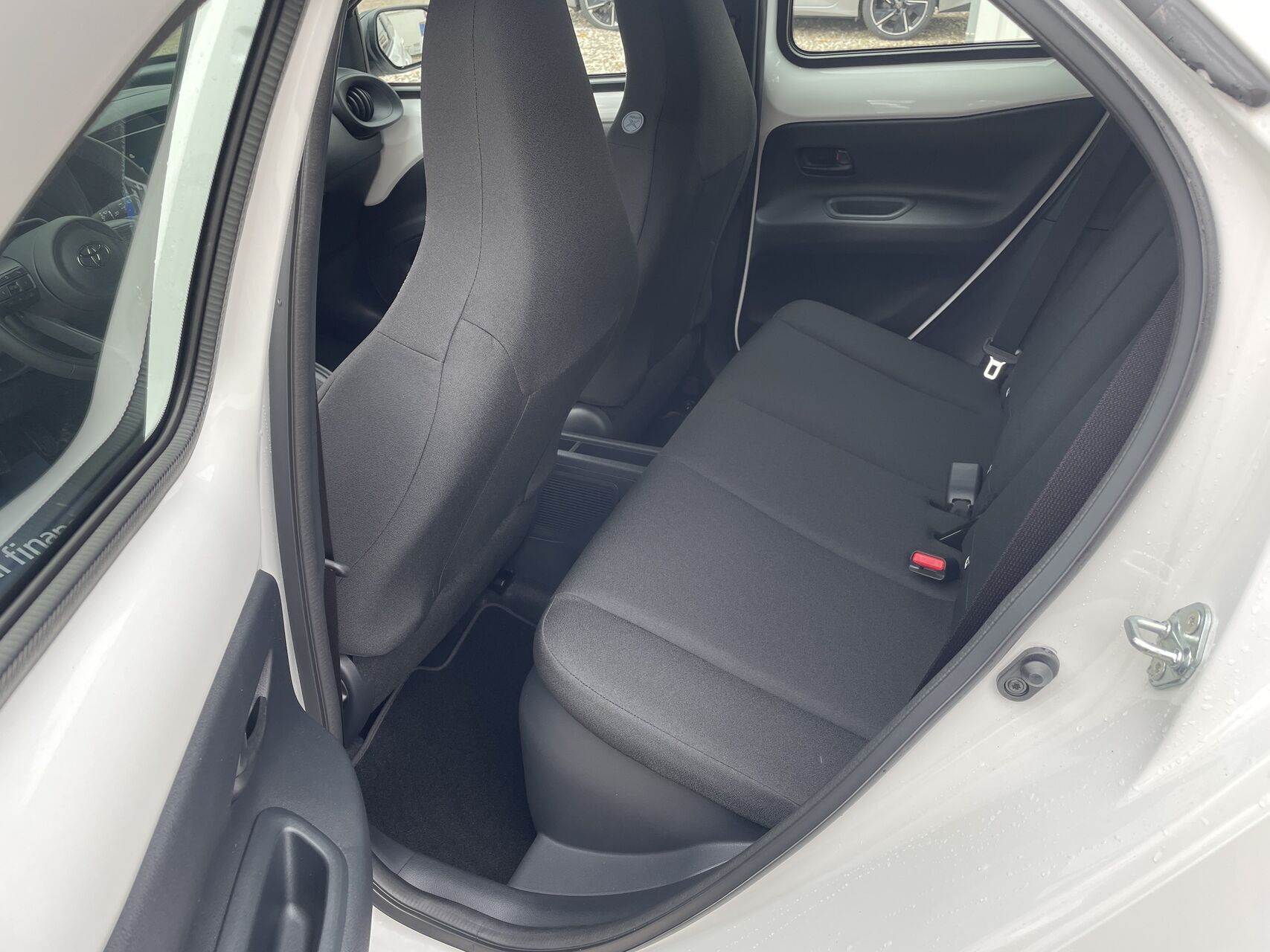 Billede af Toyota Aygo X 1,5 Hybrid Play CVT 116HK 5d Aut.