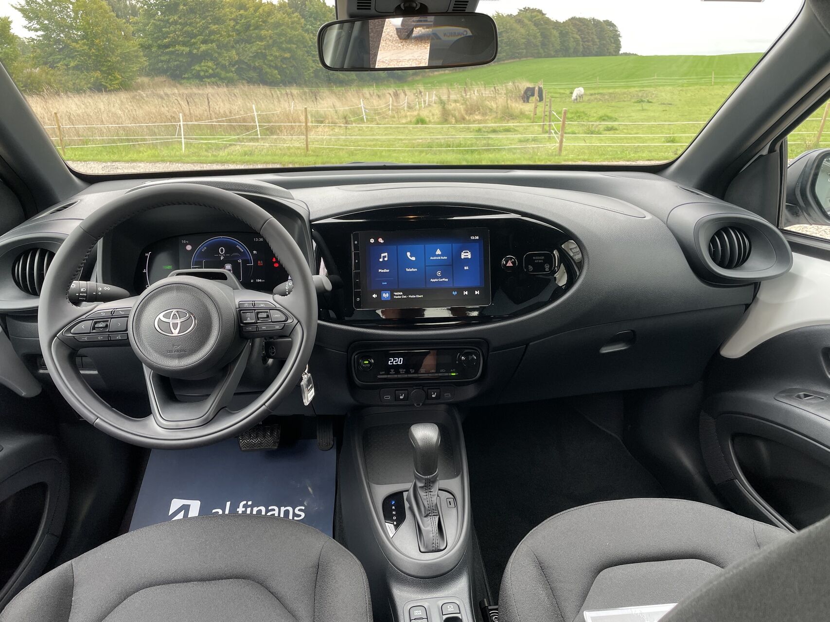 Billede af Toyota Aygo X 1,5 Hybrid Play CVT 116HK 5d Aut.
