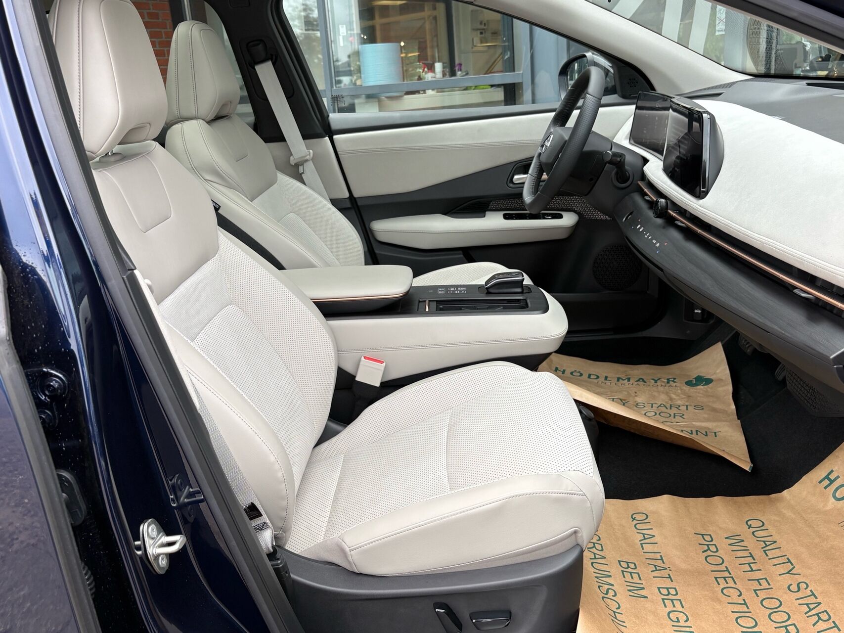 Billede af Nissan Ariya EL Evolve e-4orce 301HK 5d Aut.