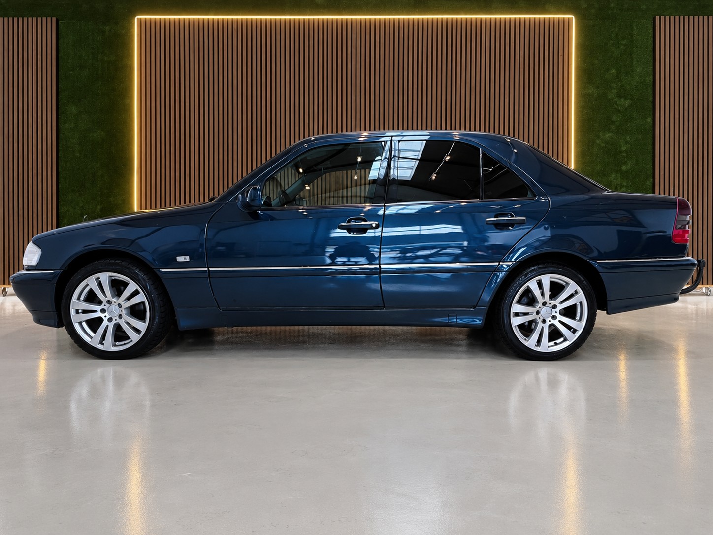 Billede af Mercedes-Benz C180 aut. 122HK