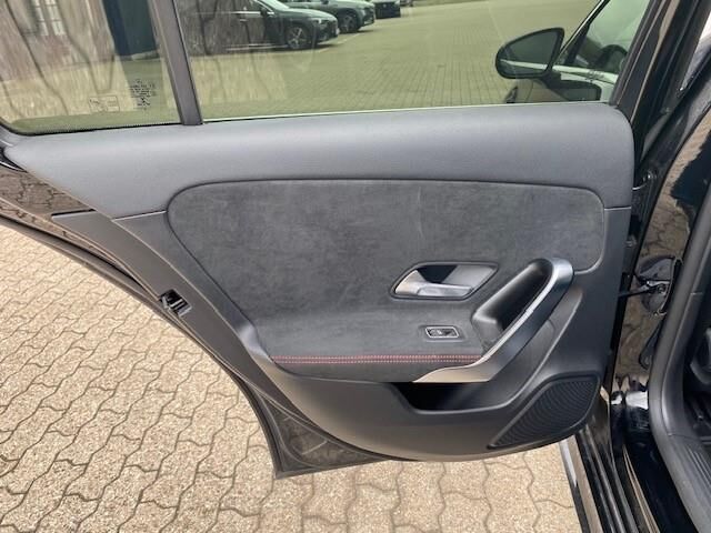 Billede af Mercedes-Benz A200 1,3 Business 7G-DCT 163HK 5d 7g Aut.