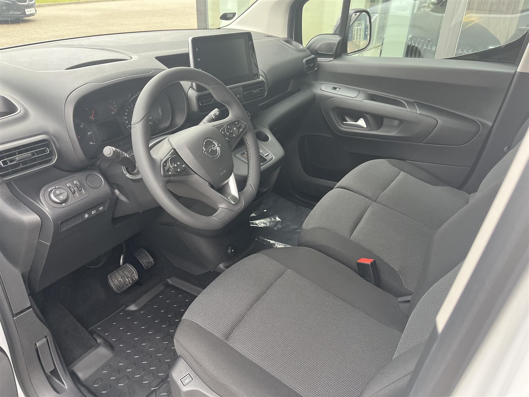 Billede af Opel Combo-e L1 EL Innovation 136HK Van Aut.