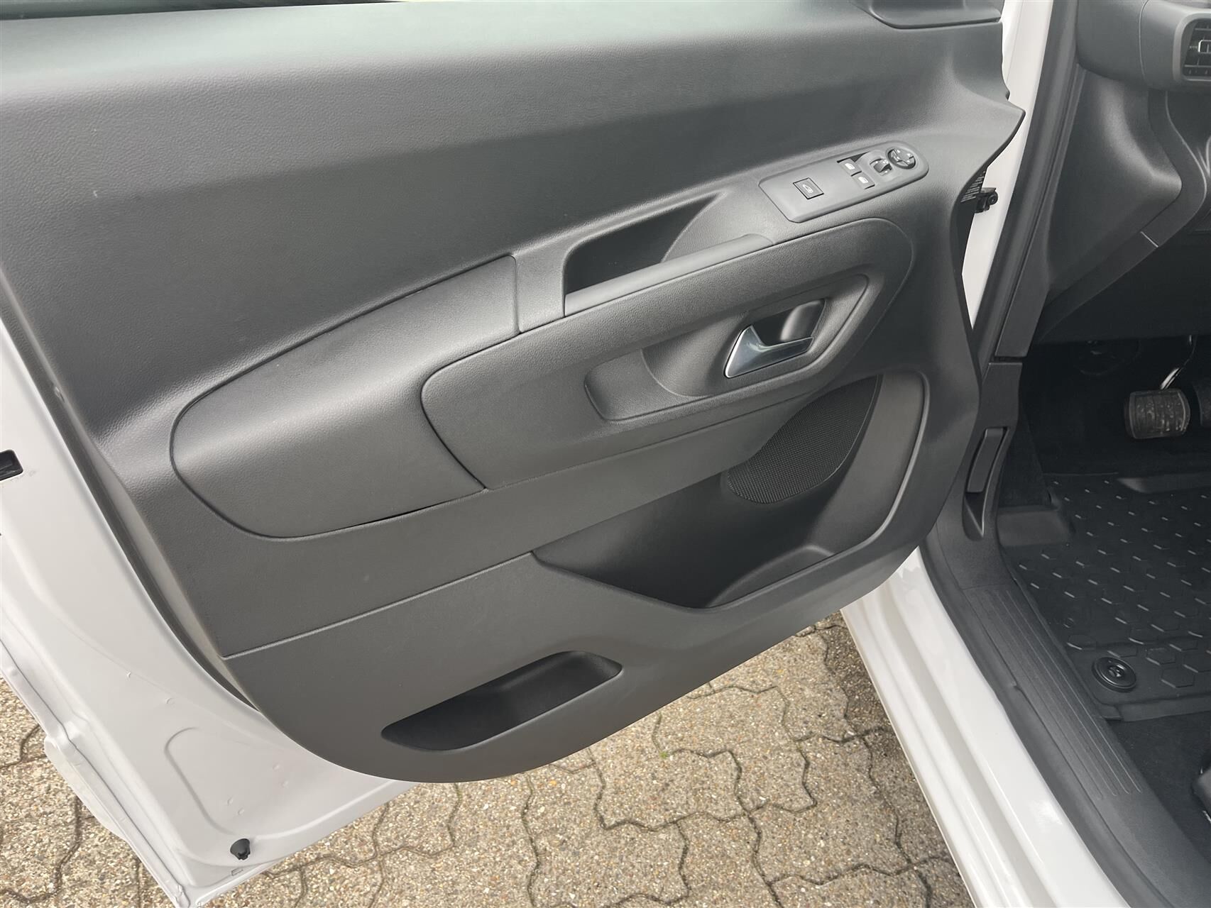 Billede af Opel Combo-e L1 EL Innovation 136HK Van Aut.